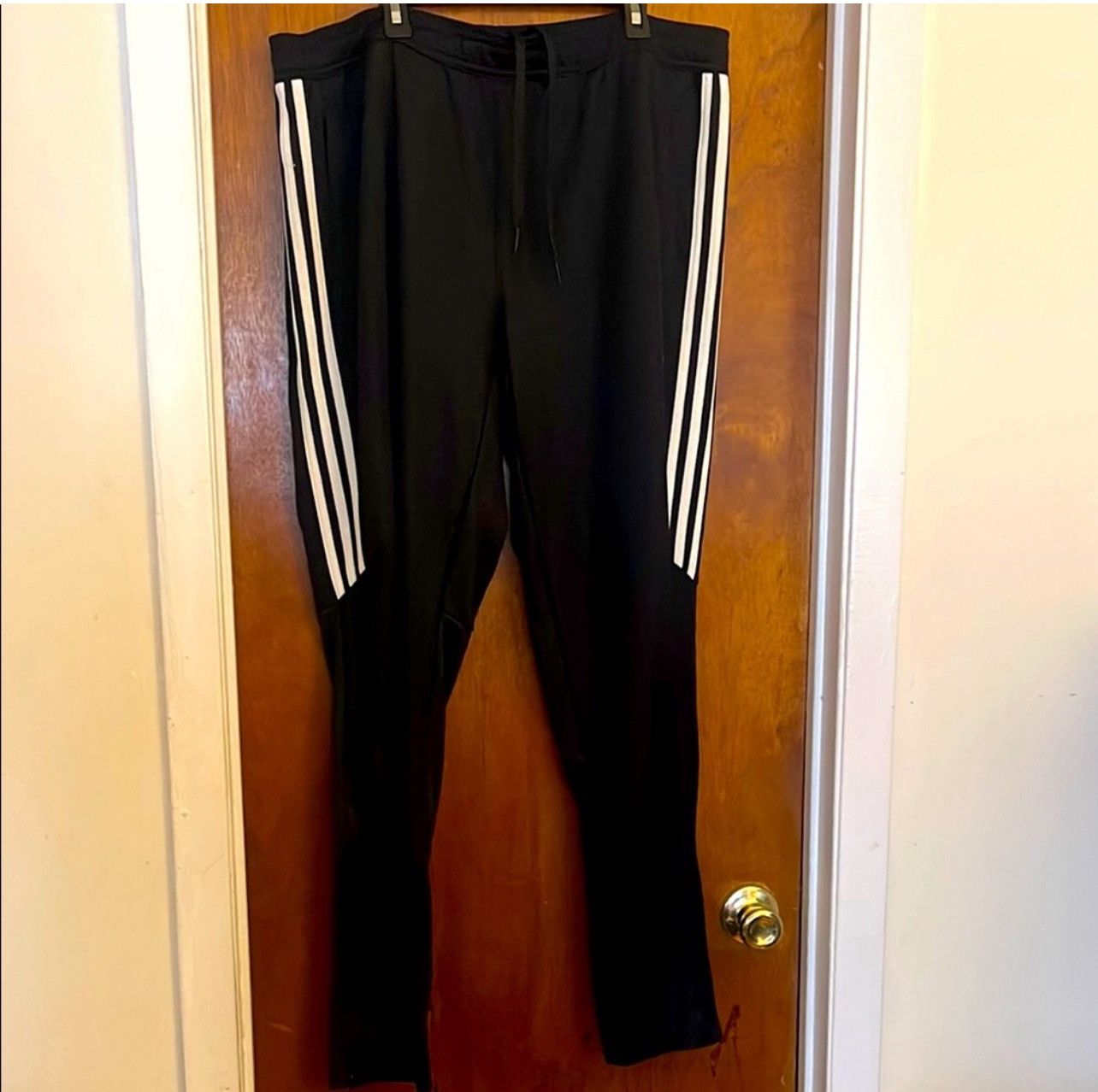 Adidas Adidas Sweatpants Size US 40 / EU 56 - 1 Thumbnail