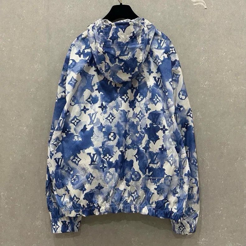 Louis Vuitton Louis Vuitton Blue and white ink full logo slanting zipper Size US M / EU 48-50 / 2 - 2 Thumbnail
