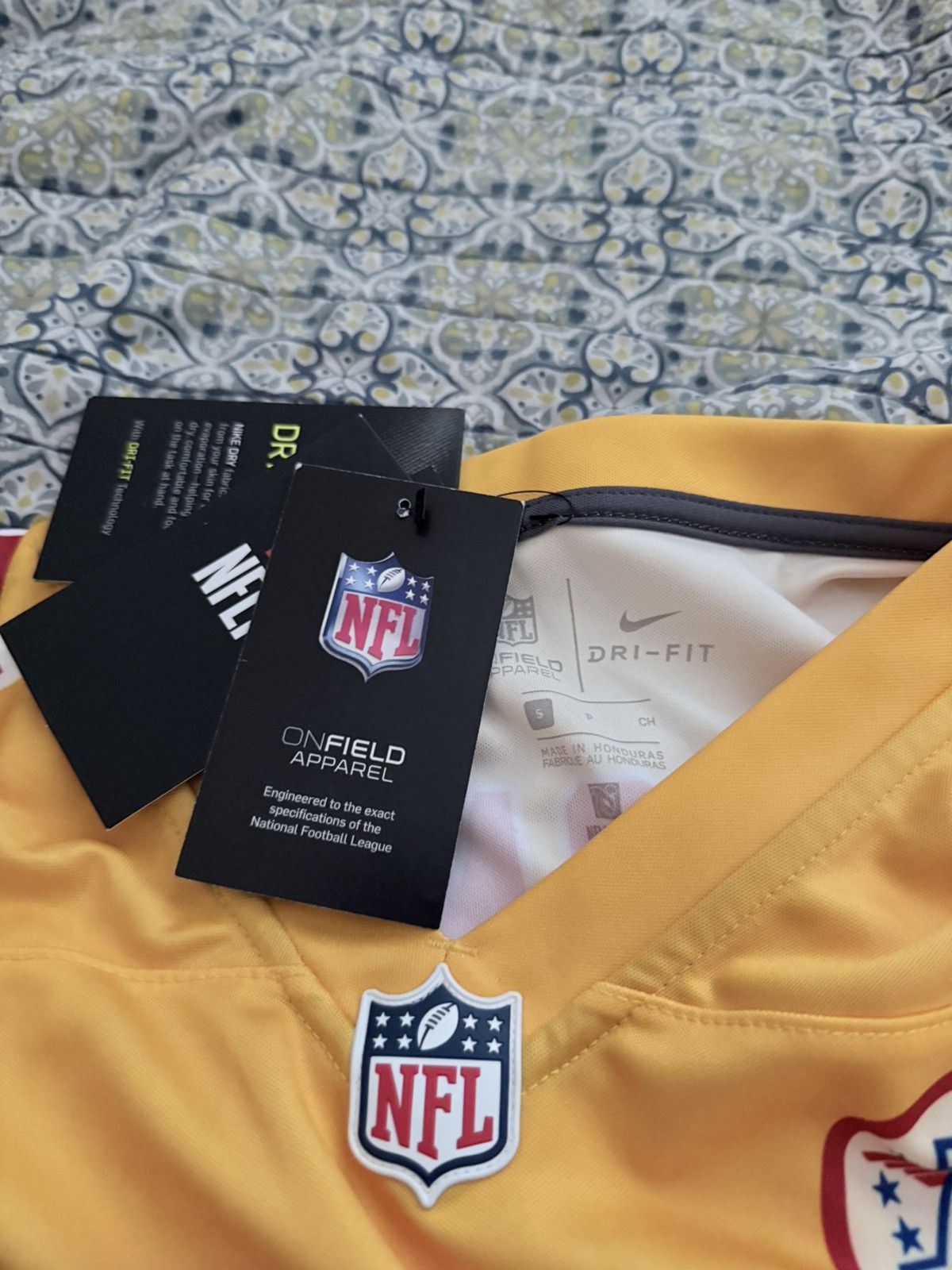 Nike Nike Patrick Mahomes Kansas City Chiefs Jersey NFL Authentic Size US S / EU 44-46 / 1 - 4 Thumbnail
