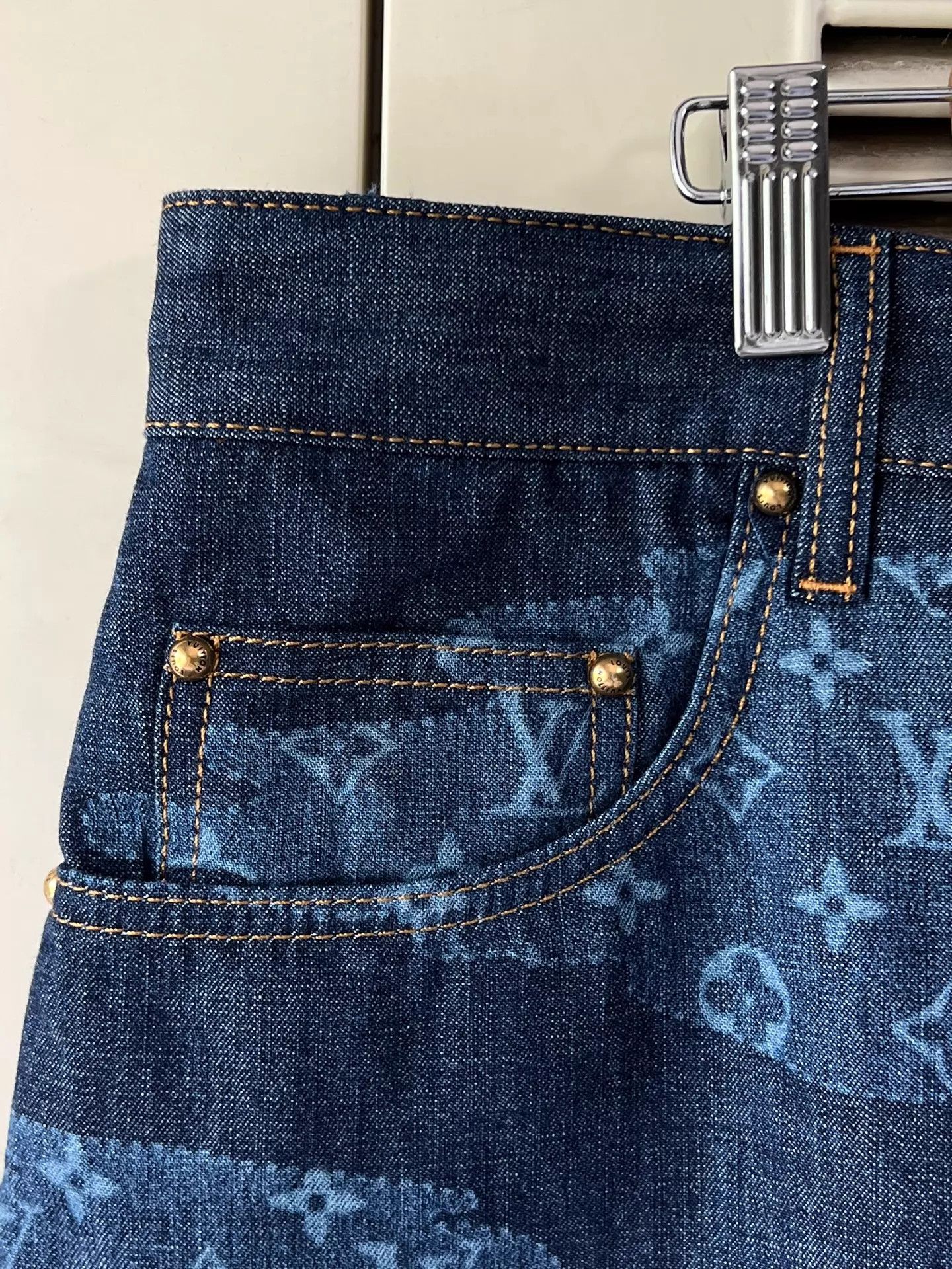 Louis Vuitton LV Monogram Denim Shorts 36 Size US 36 / EU 52 - 3 Thumbnail