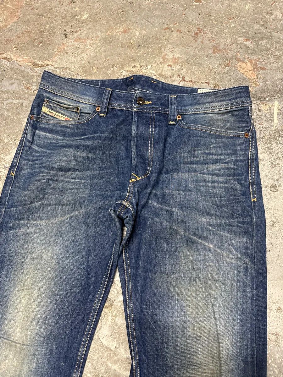 Diesel 2000s Diesel Blue Faded Denim Jeans Size US 34 / EU 50 - 8 Thumbnail