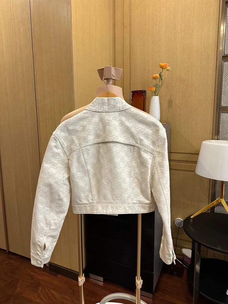 Fendi Fendi size 38 Short denim jacket Size US XXS / EU 40 - 2 Thumbnail