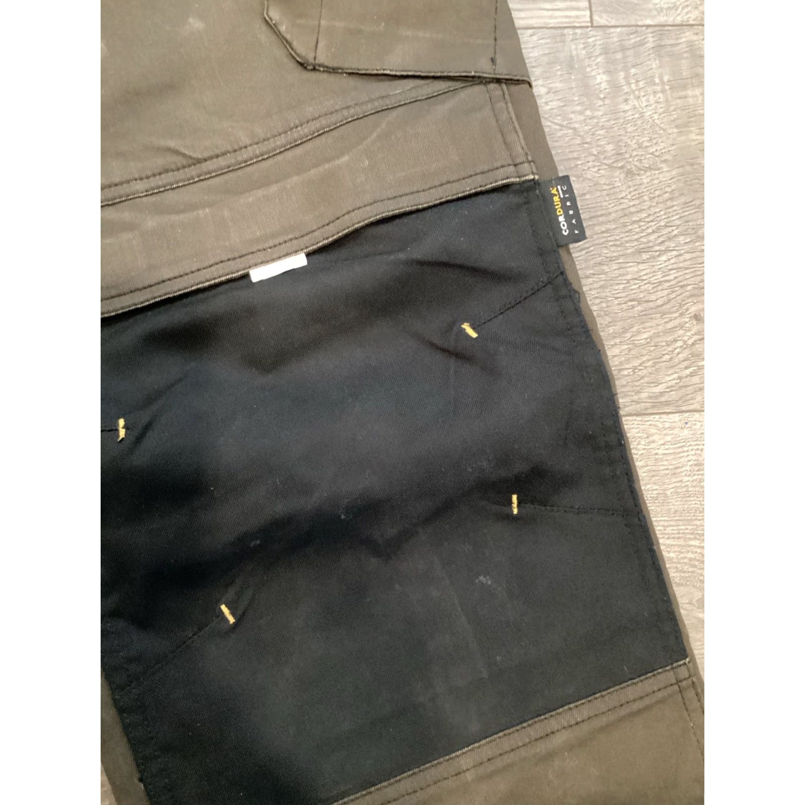 Caterpillar Caterpillar Work Pants Men Cargo Pocket Patch Holster CAT Trademark Canvas Brown 40x34 Straight Leg Size US 34 / EU 50 - 3 Thumbnail