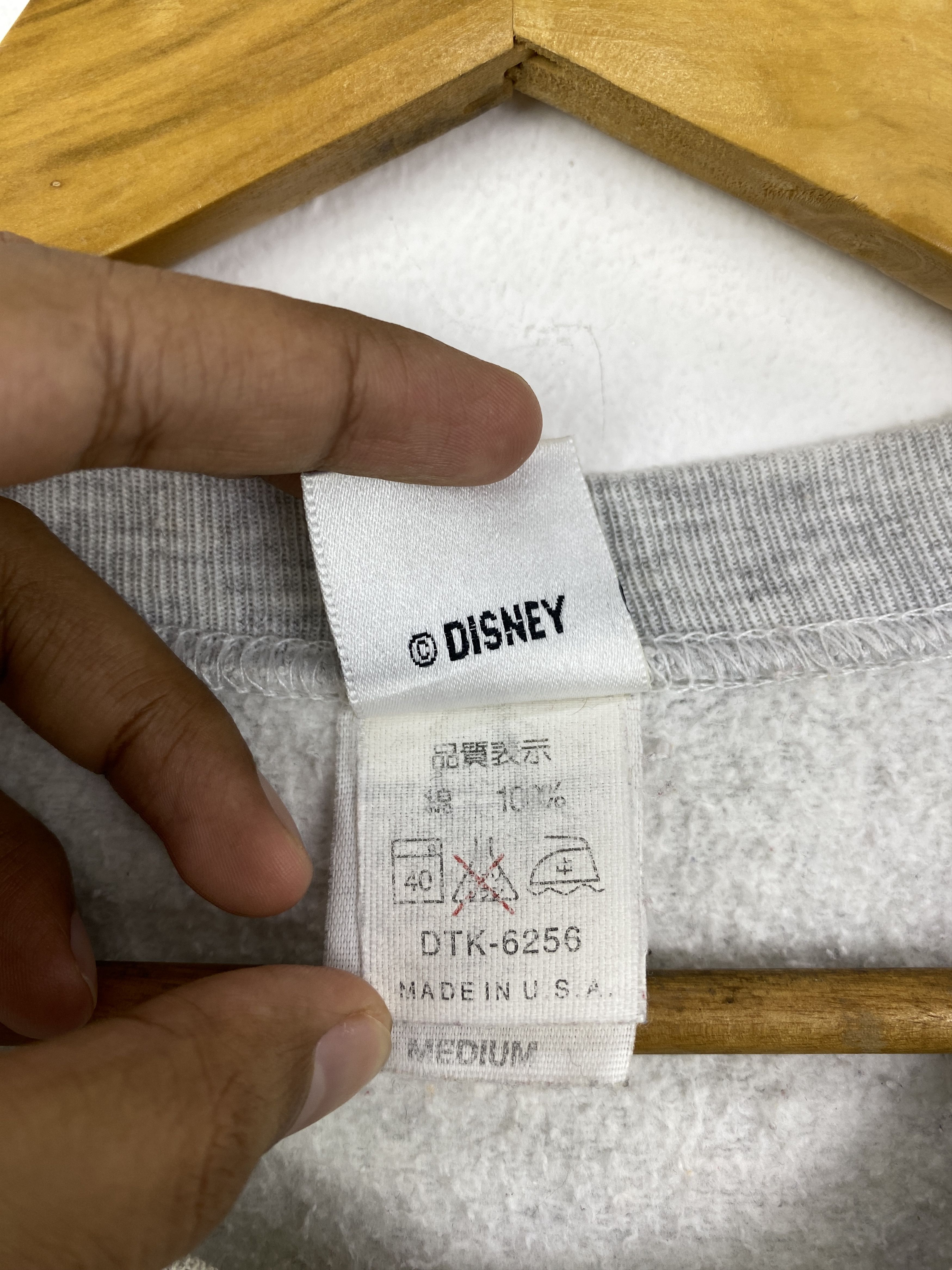 Mickey Mouse Vintage 90s Disney Mickey Mouse Printed Sweatshirt SH0100 Size US M / EU 48-50 / 2 - 6 Thumbnail