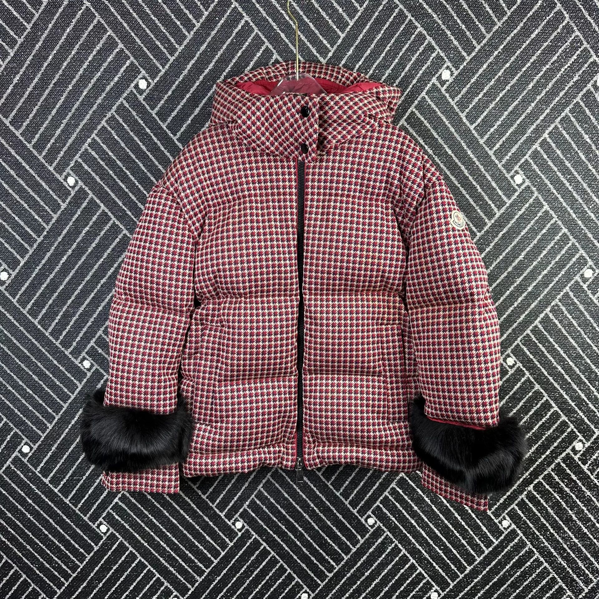 Moncler Moncler Houndstooth Detachable Fur Cuff Size S / US 4 / IT 40 - 1 Thumbnail