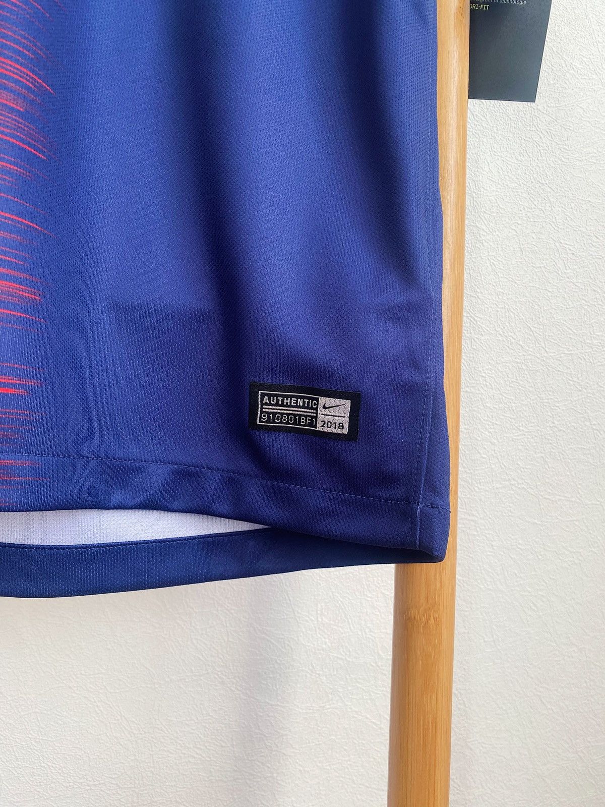 Nike BNWT NIKE PSG 2018/2019 Home Handball Shirt Jersey Size US M / EU 48-50 / 2 - 4 Thumbnail