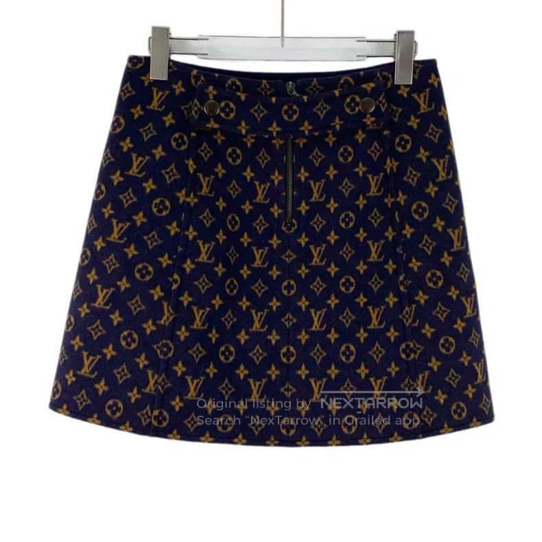 Louis Vuitton Louis Vuitton Dark blue logo presbyopic full print sheep w Size 37" - 1 Thumbnail