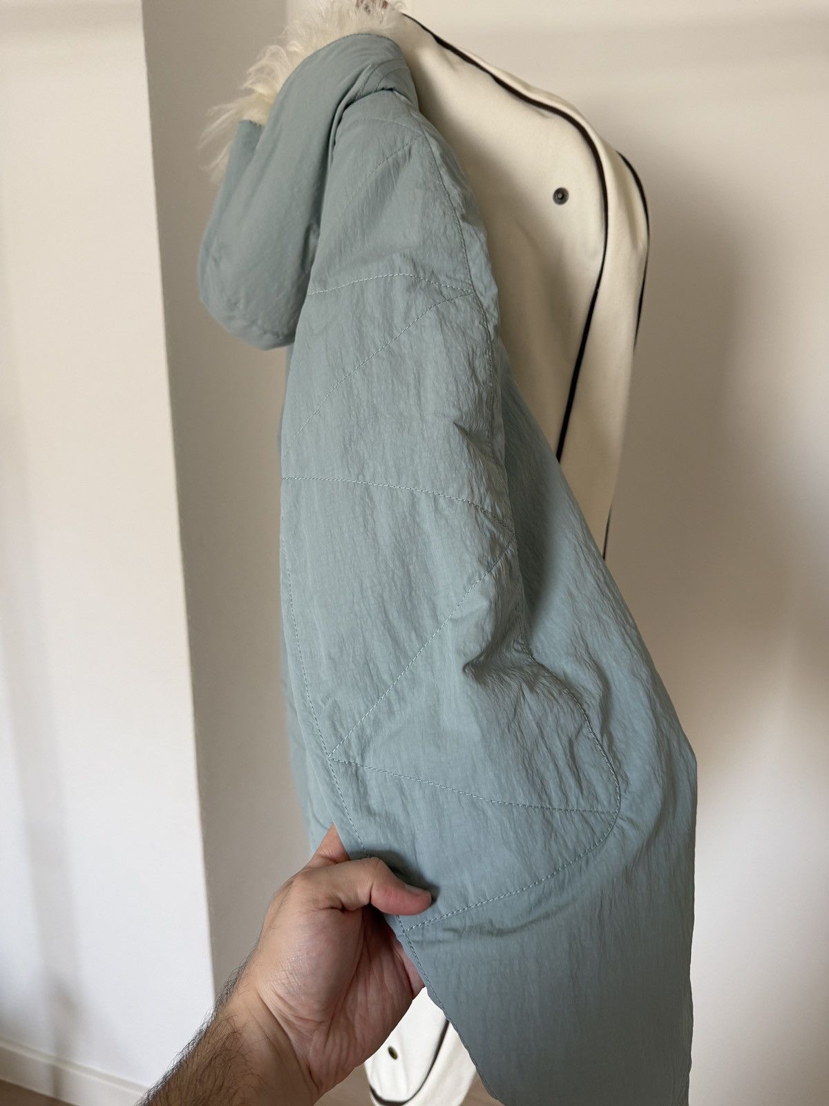 Hermes $20,000 FW22 Mens Runway 2 in 1 Ice Blue Lamb Fur Jacket Size US M / EU 48-50 / 2 - 19 Thumbnail