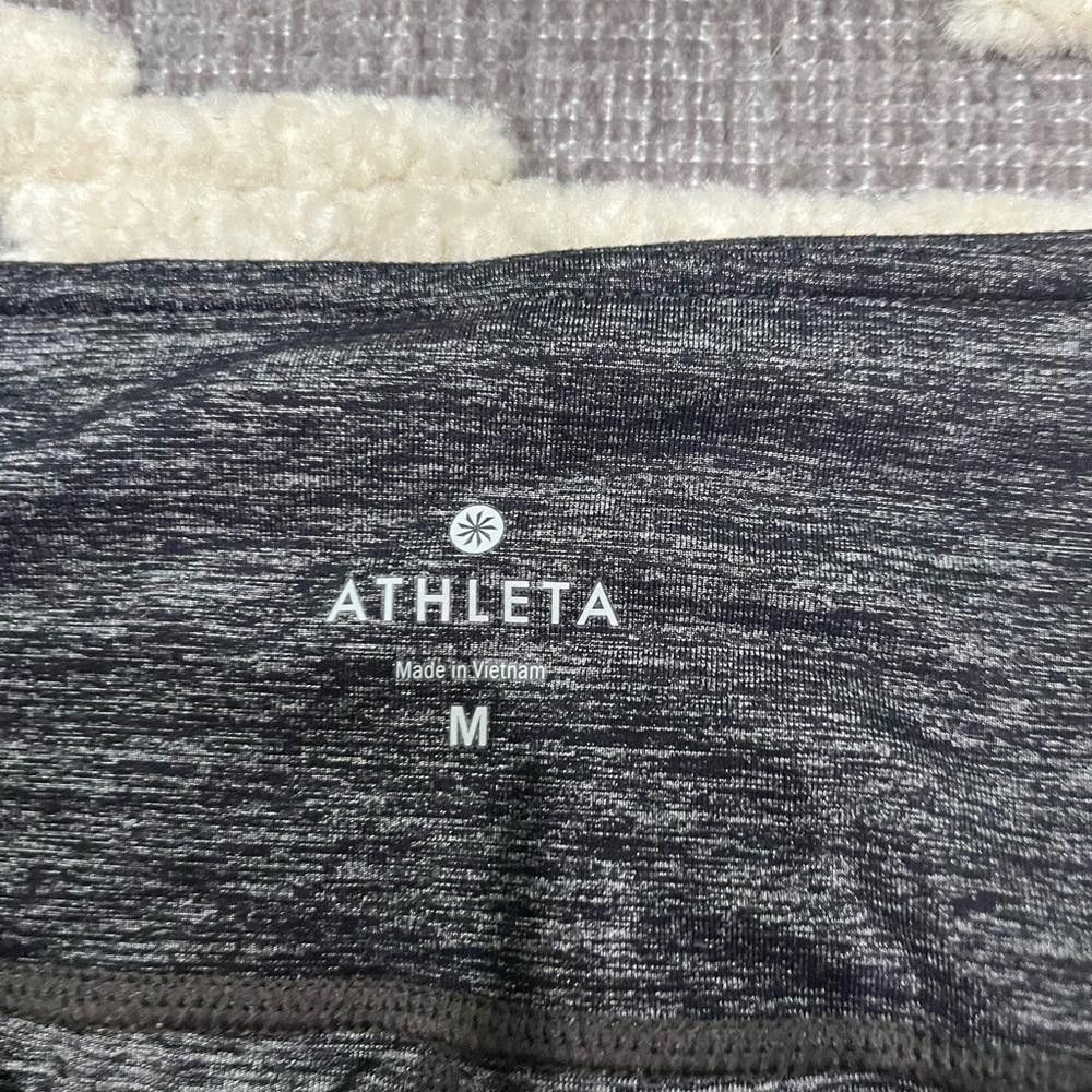 Designer Athleta biker shorts size medium Size 32" / US 10 / IT 46 - 4 Thumbnail