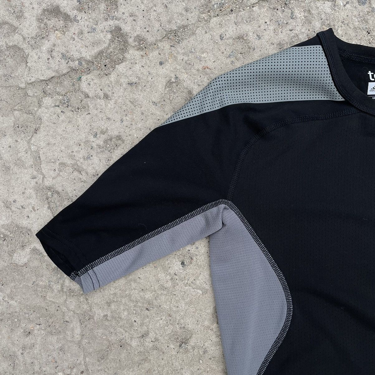 424 × Adidas Vintage Adidas T-shirts Tech fit Compression Tee Climacool Size US S / EU 44-46 / 1 - 5 Thumbnail