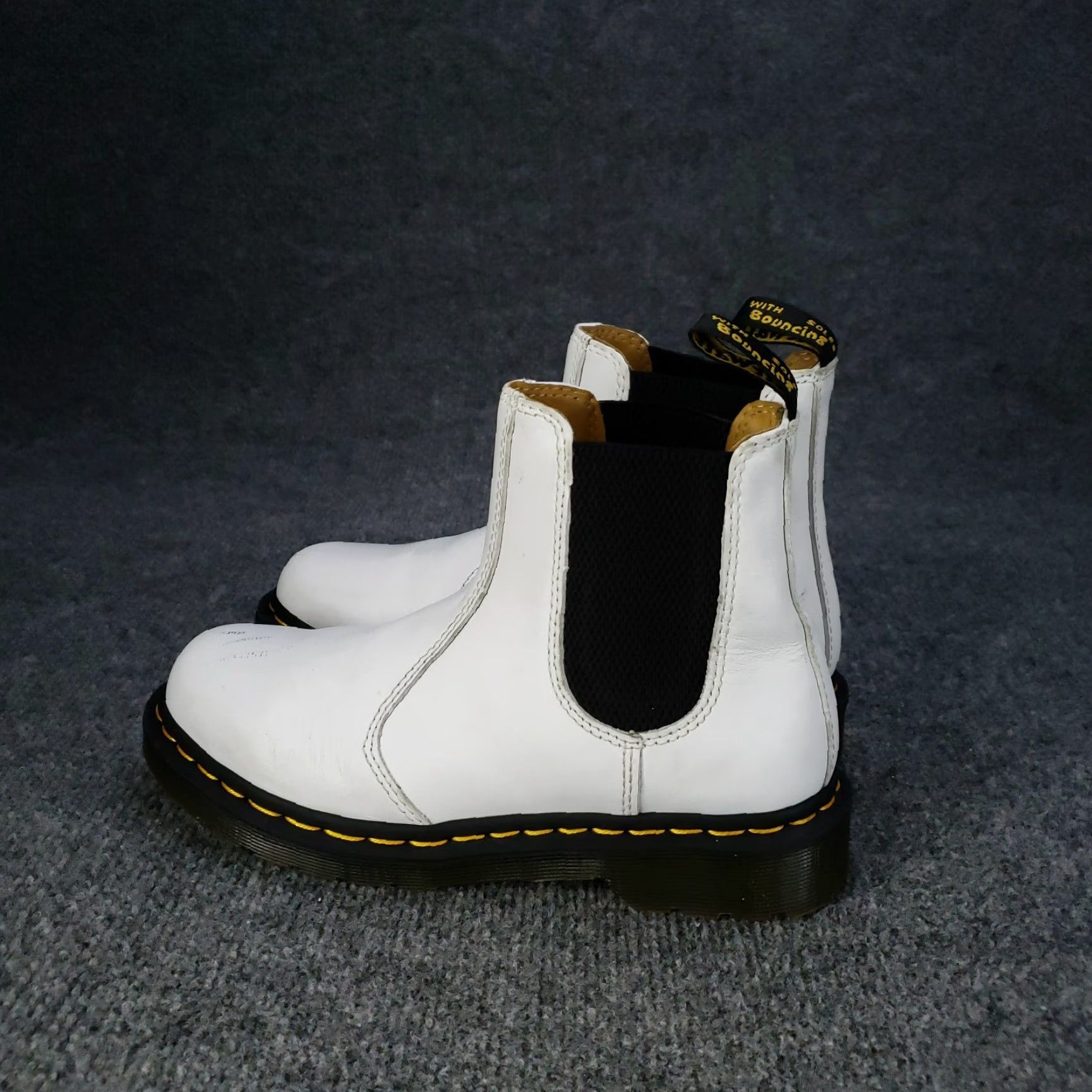 Dr. Martens Dr. Martens Chelsea Boots Womens Size 7 White Leather Boots 2976 Chelsea Pattern Solid Round Toe Pull On Unisex Adults Boot Leather Mens Womens Size US 5 / IT 35 - 4 Thumbnail