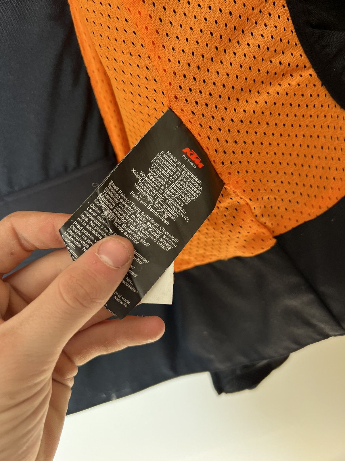 Fox Racing VTG KTM MOTO RACING FERARRI MALBORO TYPE 90s jacket Size US M / EU 48-50 / 2 - 8 Thumbnail
