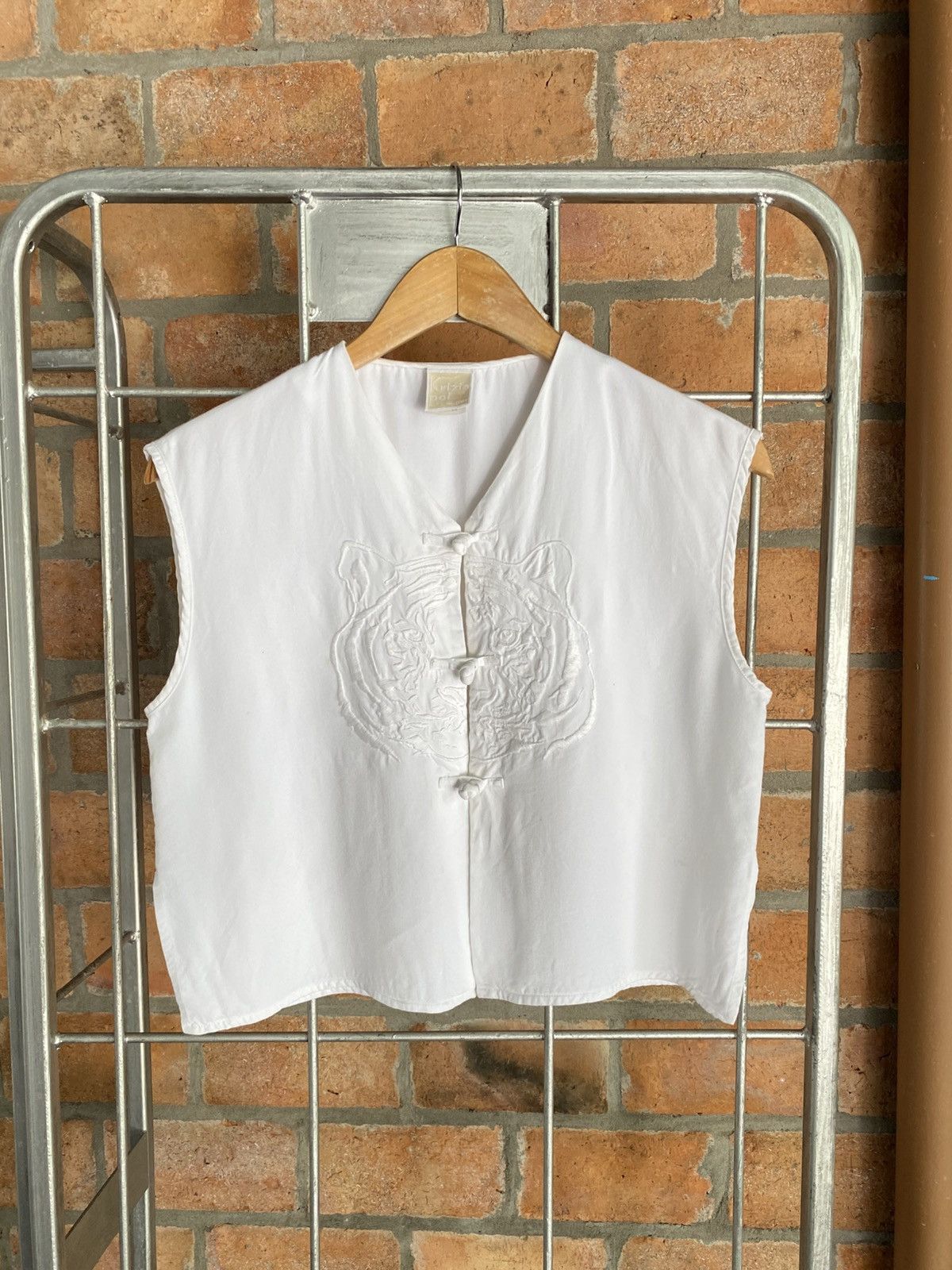 Krizia Krizia boi White Sleeveless Embroidered Top Size S / US 4 / IT 40 - 8 Thumbnail