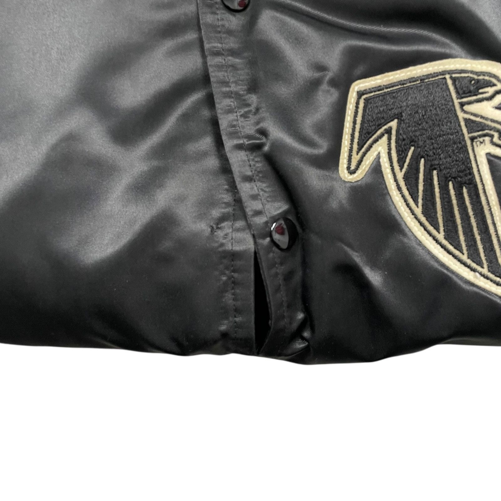 NFL VTG 90s ATLANTA FALCONS CHALK LINE SATIN JACKET SPELL OUT L Size US L / EU 52-54 / 3 - 9 Thumbnail