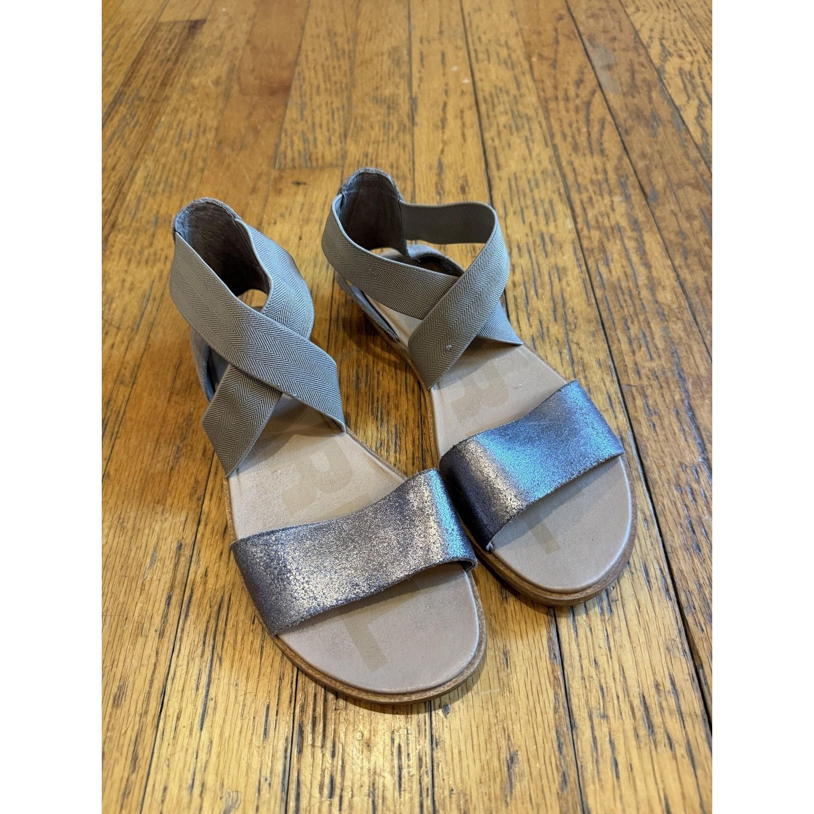 SOREL Sorel Ella Sandal Shoes Size 8 Criss Cross Strap Flats Size US 8 / IT 38 - 1 Thumbnail