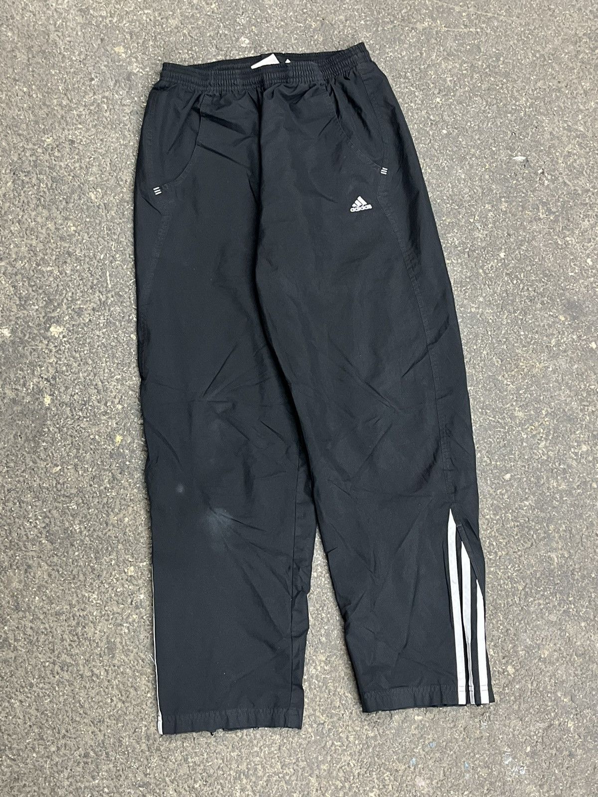 Adidas × Vintage Adidas track pants y2k baggy fit streetwear hype rare skater Size US 30 / EU 46 - 2 Thumbnail