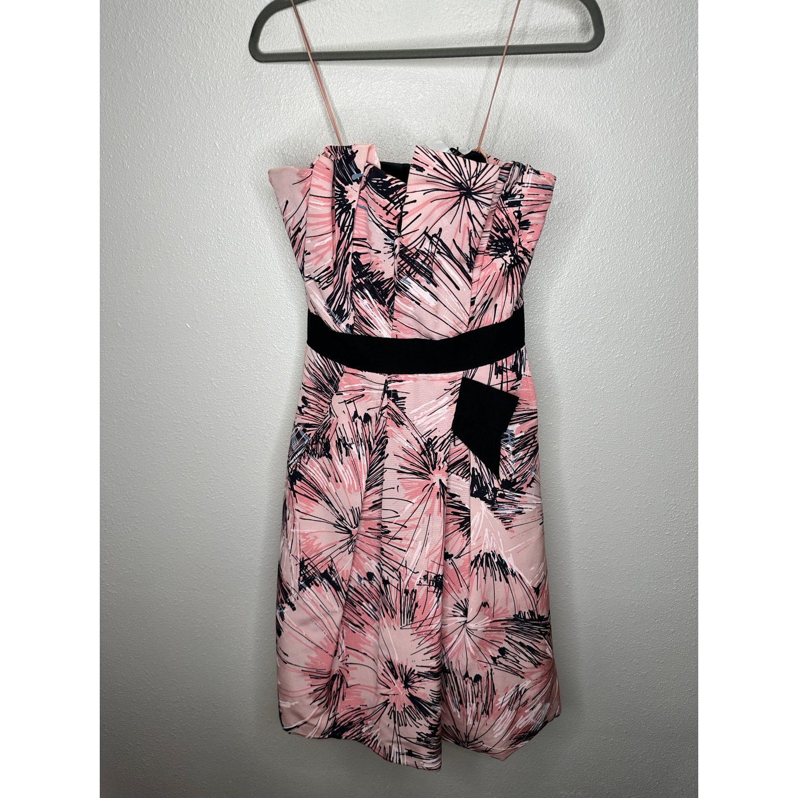 Carolina Herrera NWT Carolina Herrera Pink Parasol Print Strapless Dress S Size S / US 4 / IT 40 - 3 Thumbnail