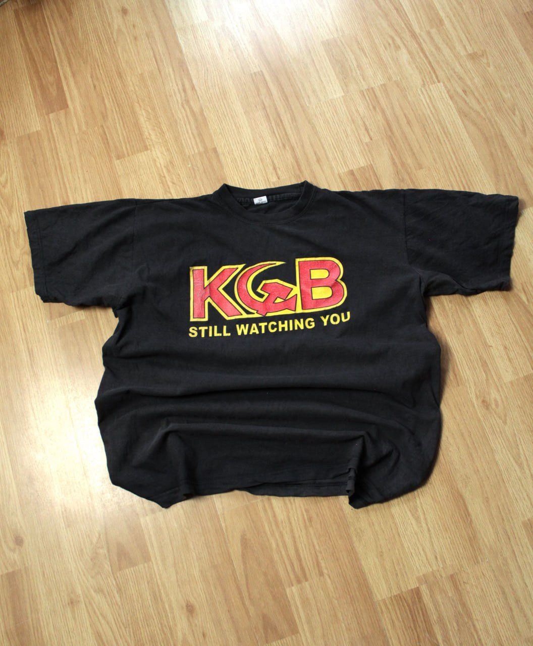 Japanese Brand 🔥 KGB Still Watching You Vintage Rare T Shirt Horror Police Size US M / EU 48-50 / 2 - 1 Thumbnail