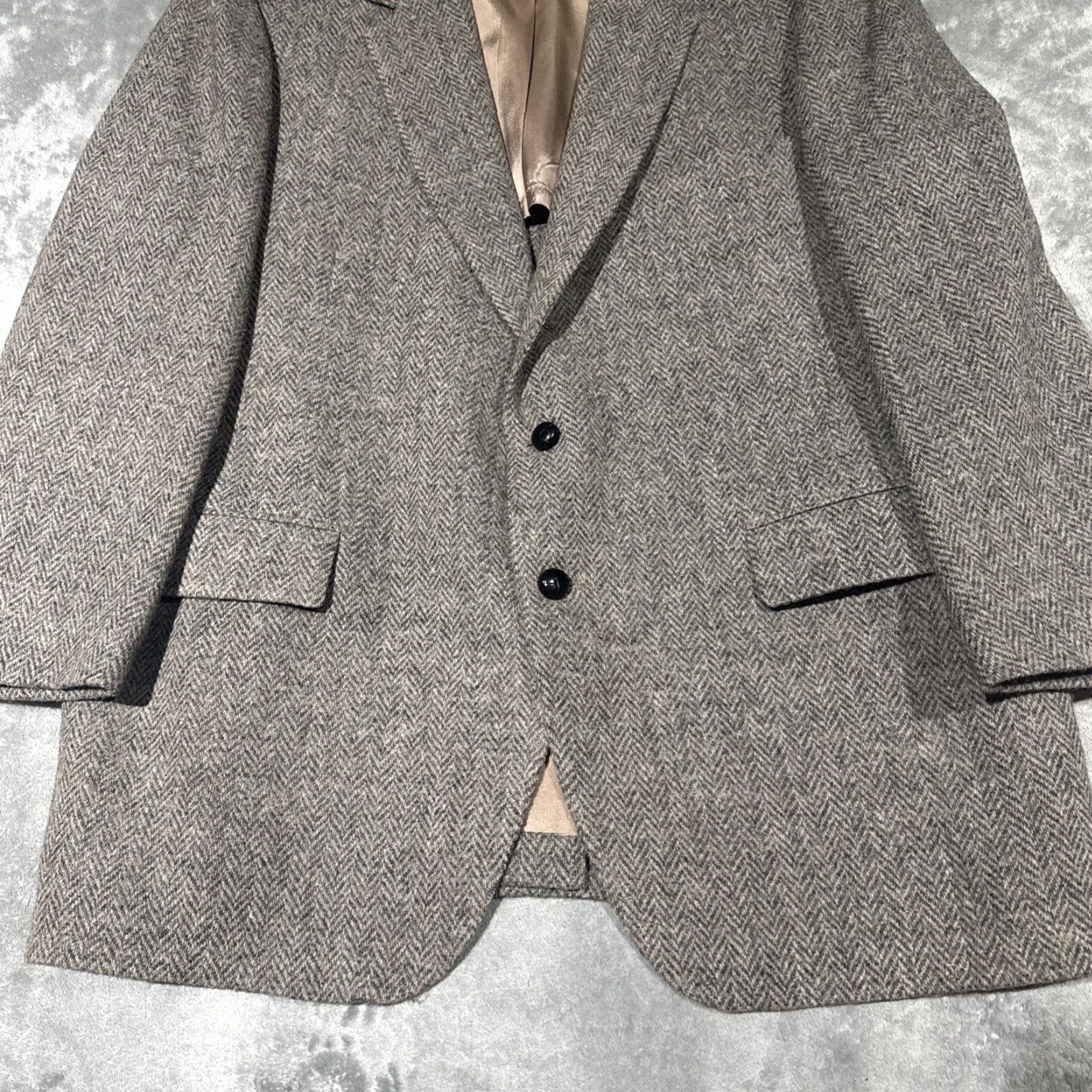 Harris Tweed VTG Harris Tweed Blazer Men's 46R Gray Scottish Wool Herringbone Sport Coat Size 46R - 3 Thumbnail