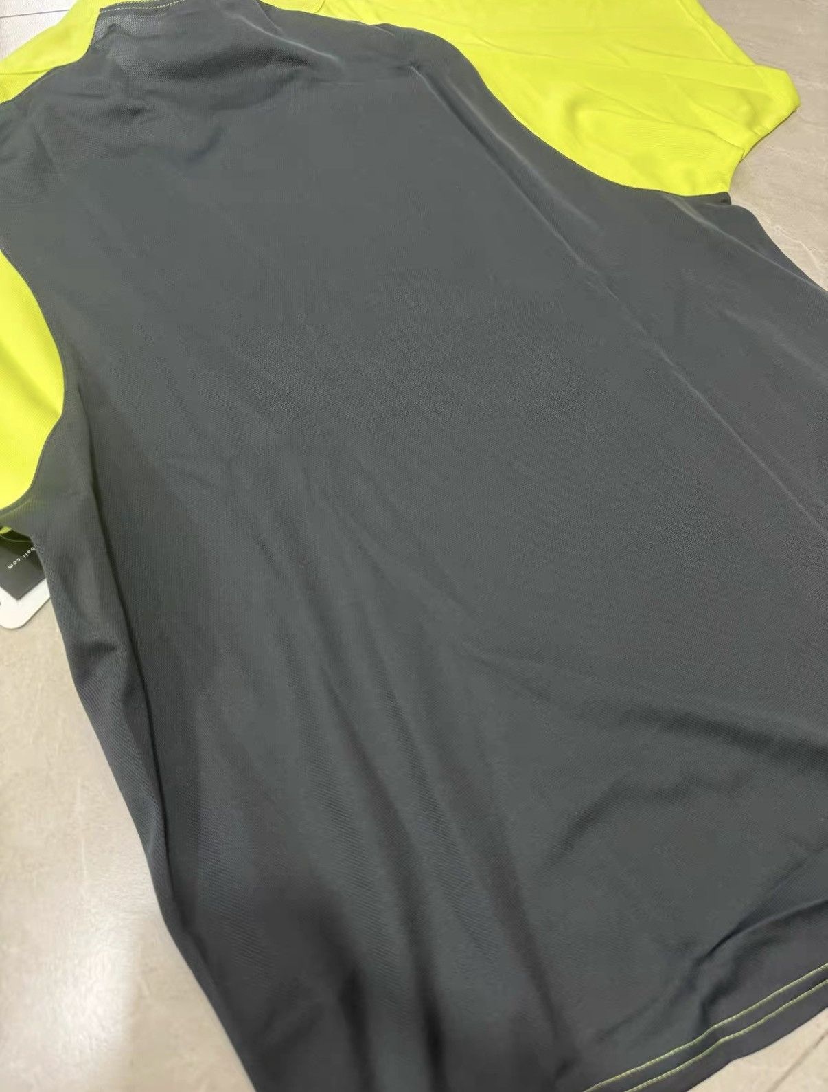 Verdy VERDY x DSM (Dover Street Market) x Nike Soccer Jersey J34 Size US XL / EU 56 / 4 - 7 Thumbnail