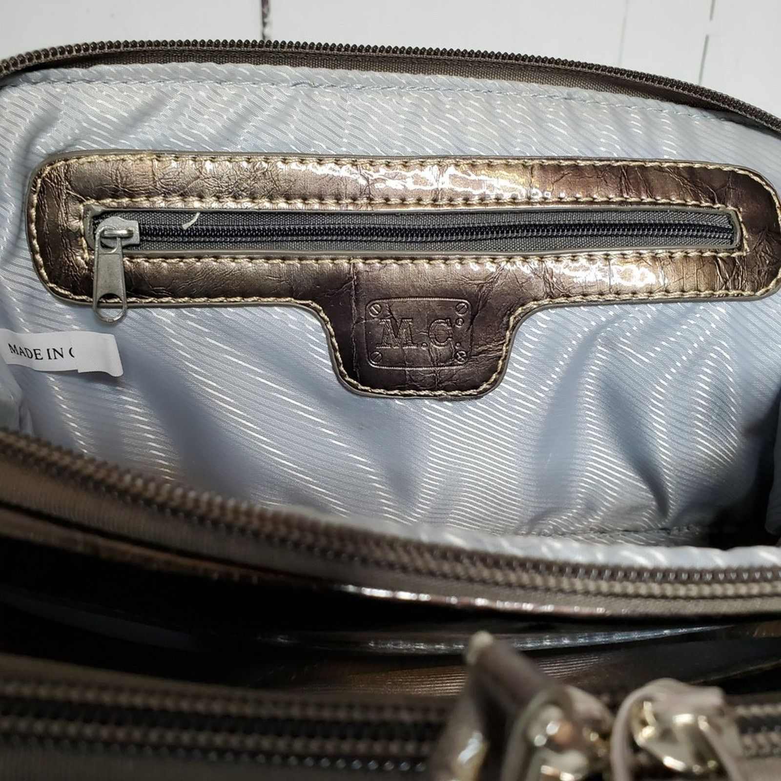 Designer Marc Chantal Embossed Patent Leather Organizer Crossbody Bag Size ONE SIZE - 7 Thumbnail