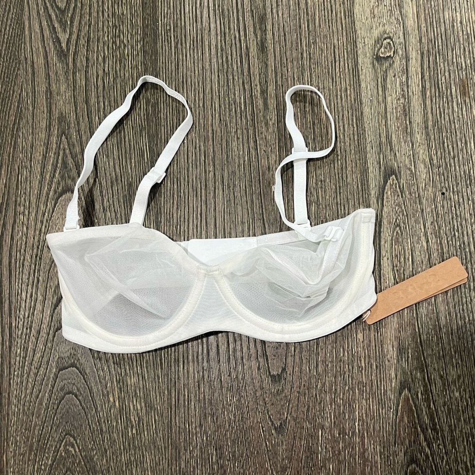SKIMS NWT Skims Ultra Fine Mesh Strapless Bra Underwire 30C Size ONE SIZE - 1 Thumbnail