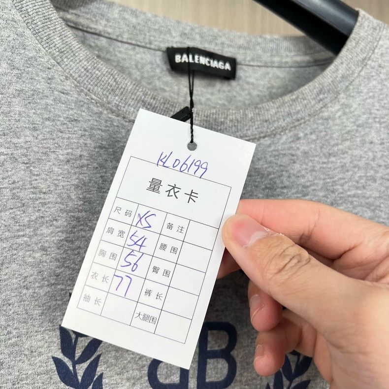 Balenciaga Balenciaga Gray monogram wheatear short sleeve 2502-Nextarr Size US XS / EU 42 / 0 - 7 Thumbnail