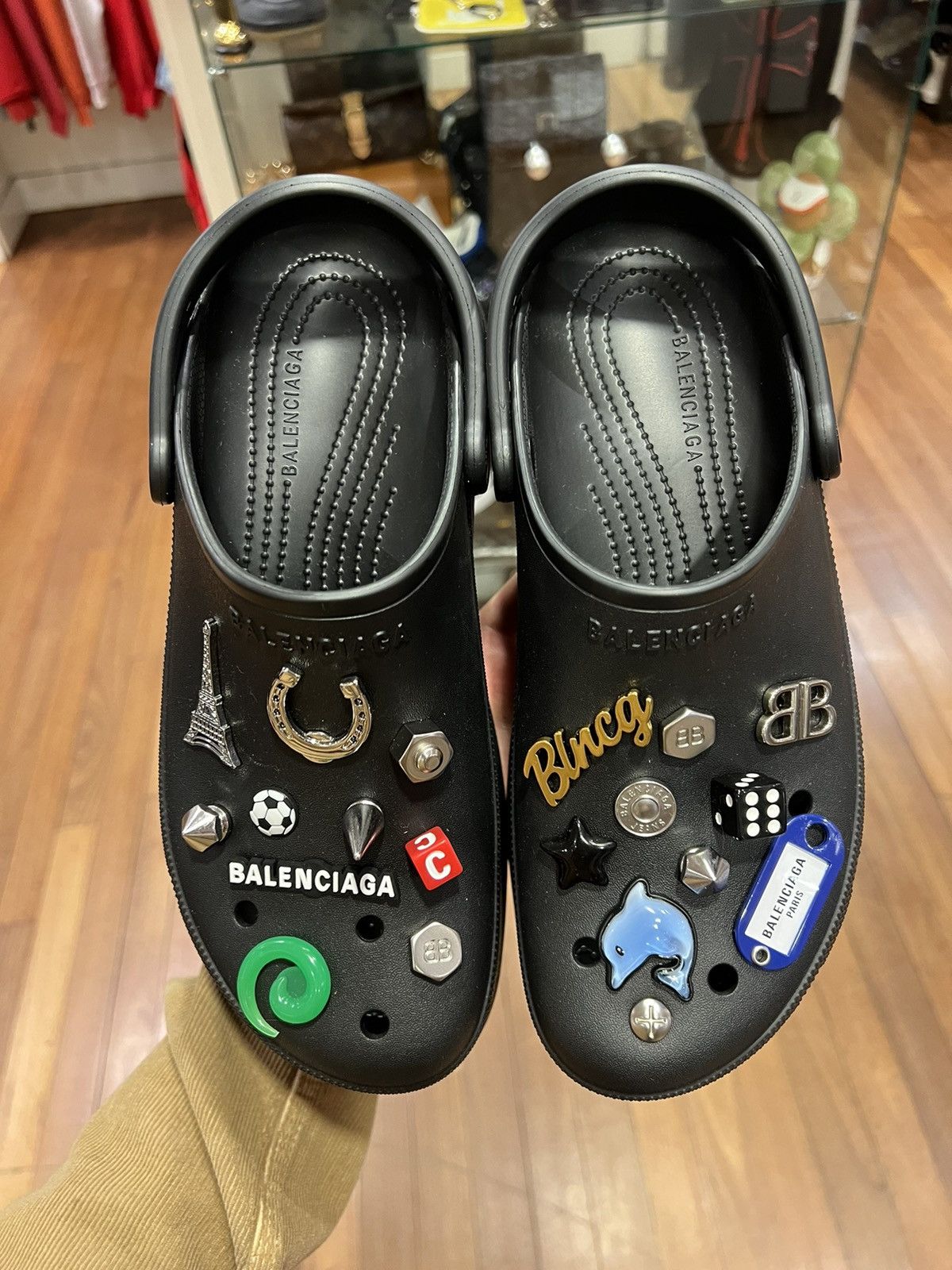Balenciaga × Crocs Balenciaga Crocs W/ Jibbet Charms Size US 10 / EU 43 - 3 Thumbnail