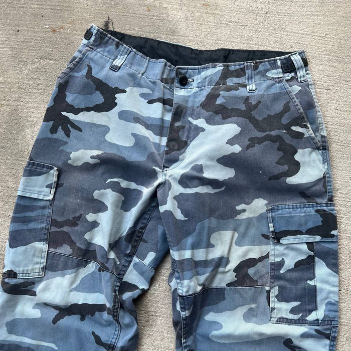 Vintage Vintage blue Camo cargo pants | Grailed