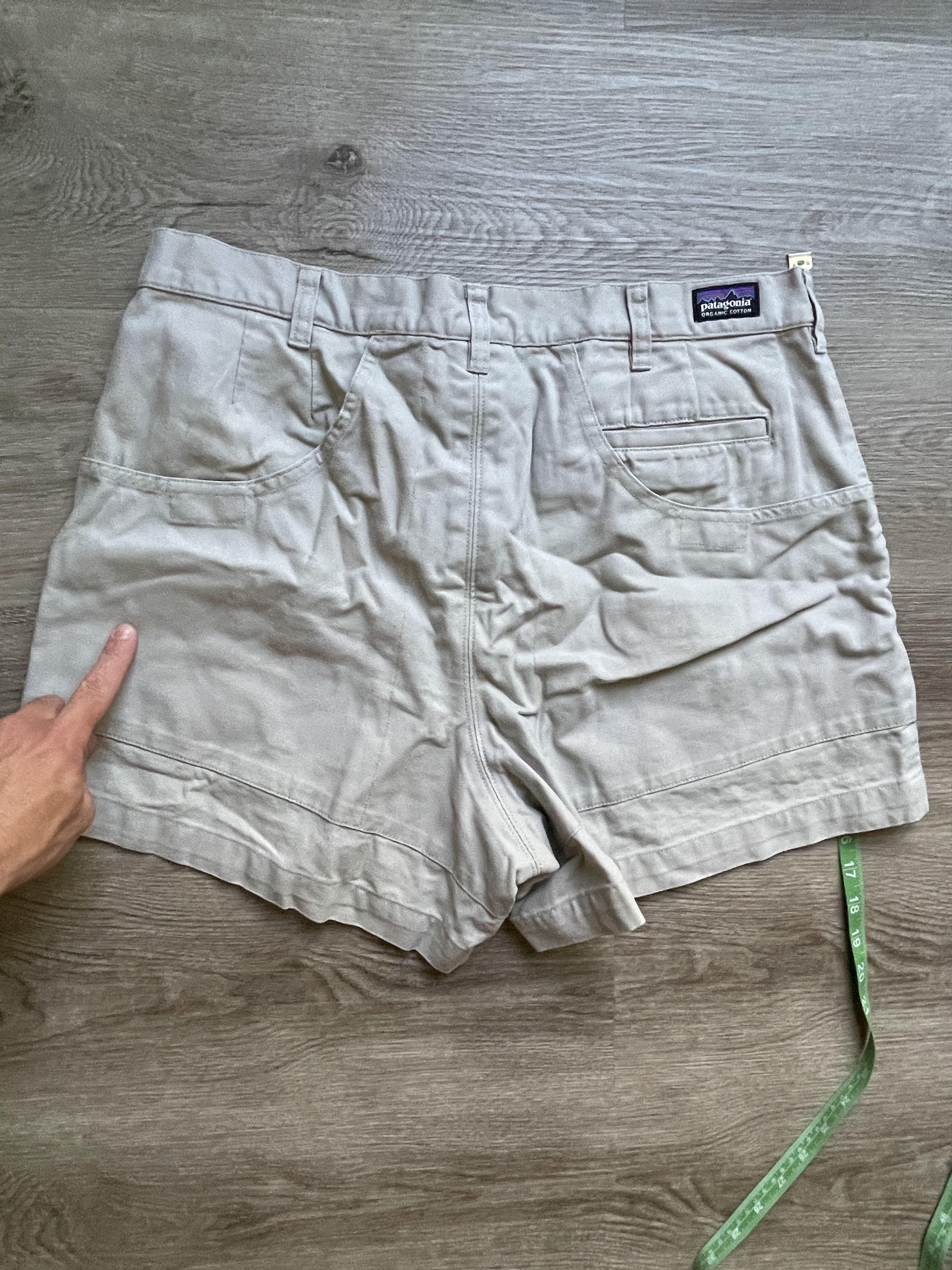 Patagonia Patagonia SS15 Stand Up Shorts 4.5" Inseam - Khaki Size US 36 / EU 52 - 8 Thumbnail