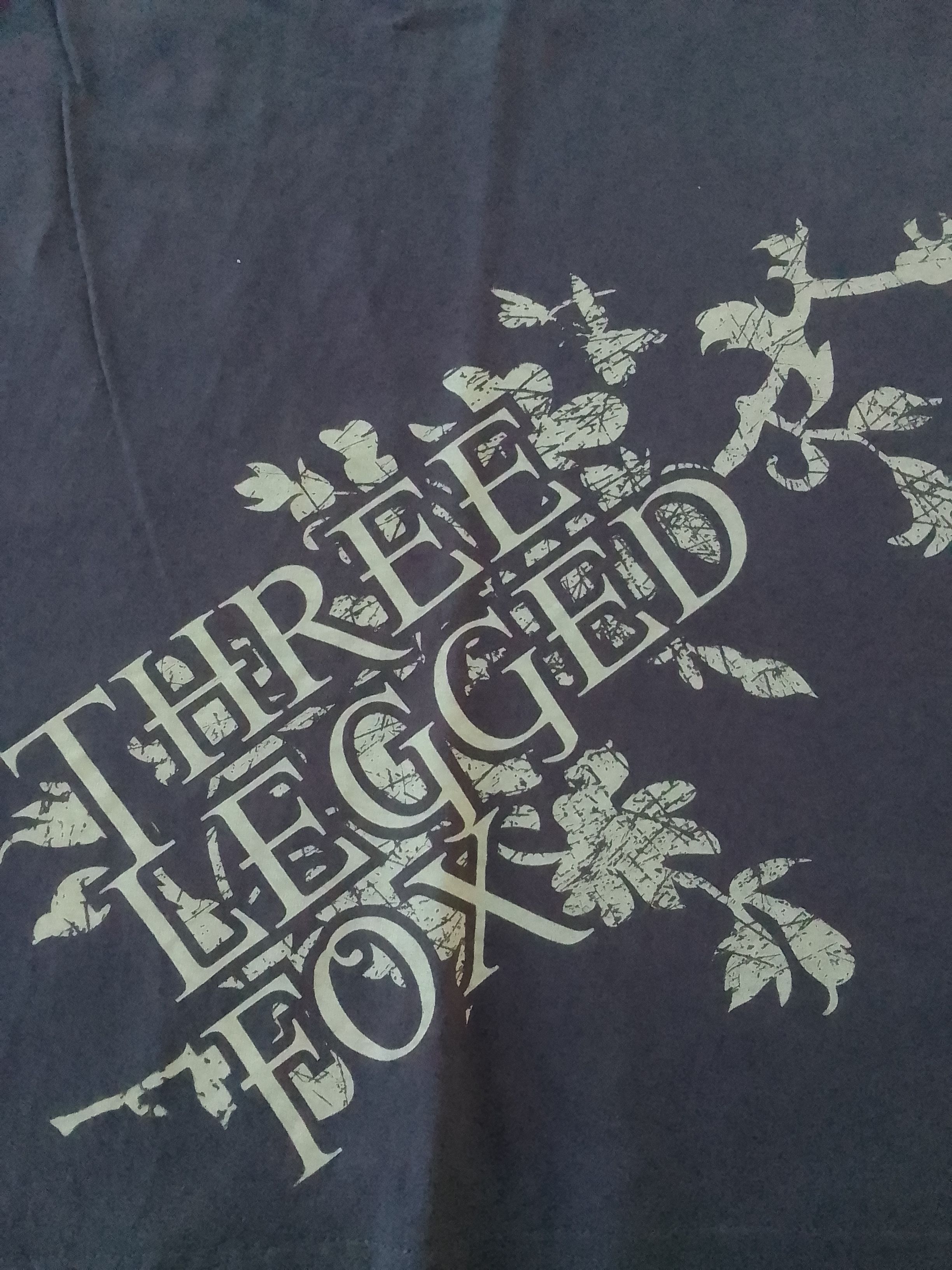 Band Tees × Gildan Three Legged Fox Band Tshirt Size US XL / EU 56 / 4 - 2 Thumbnail