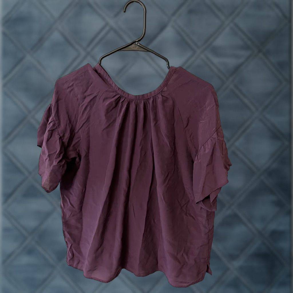 Loft LOFT Blouse Shirt Women’s Plum Purple Flutter Sleeve Tie Back Size PM Petite Two-Tone Floral Bow Workwear Modern Basic Womens Size M / US 6-8 / IT 42-44 - 1 Thumbnail
