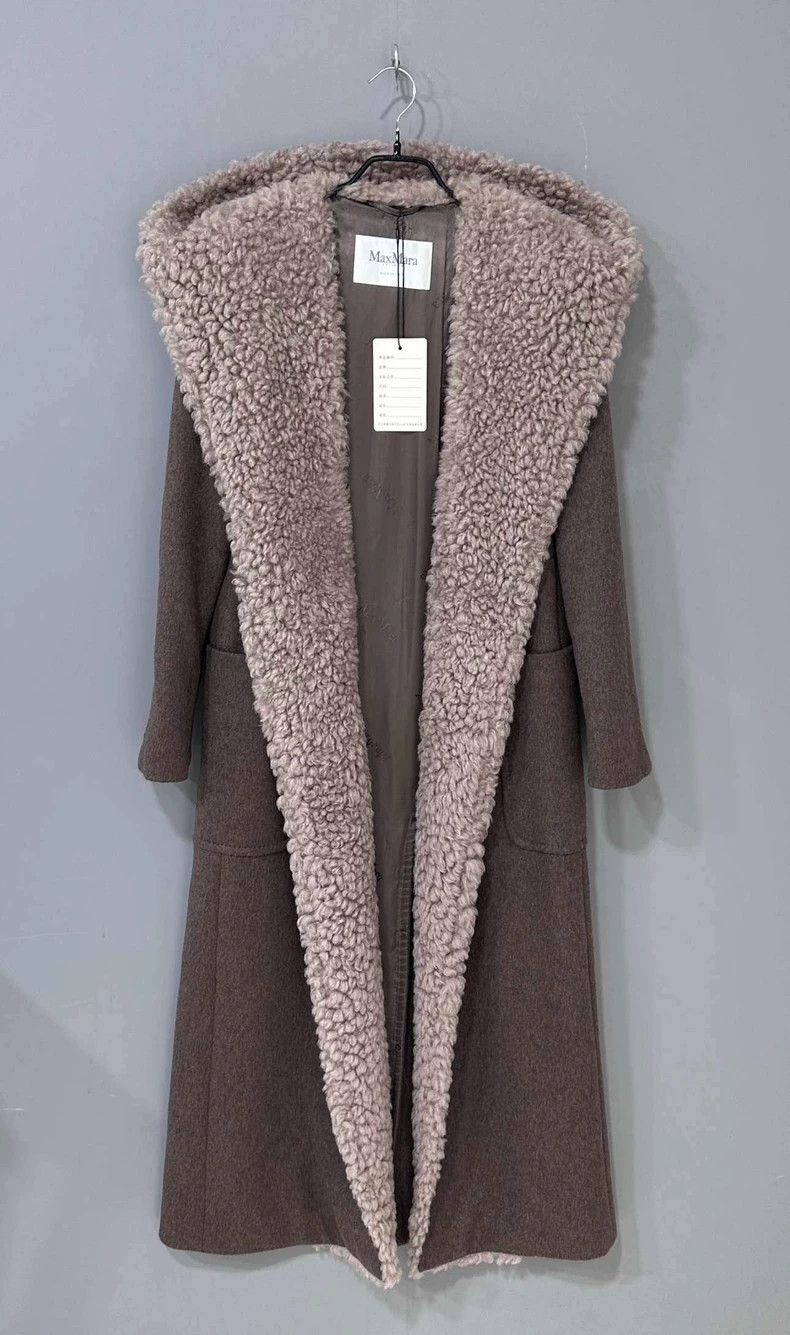 Max Mara Max Mara Cashmere patchwork lambswool bathrobe coat Size M / US 6-8 / IT 42-44 - 1 Thumbnail