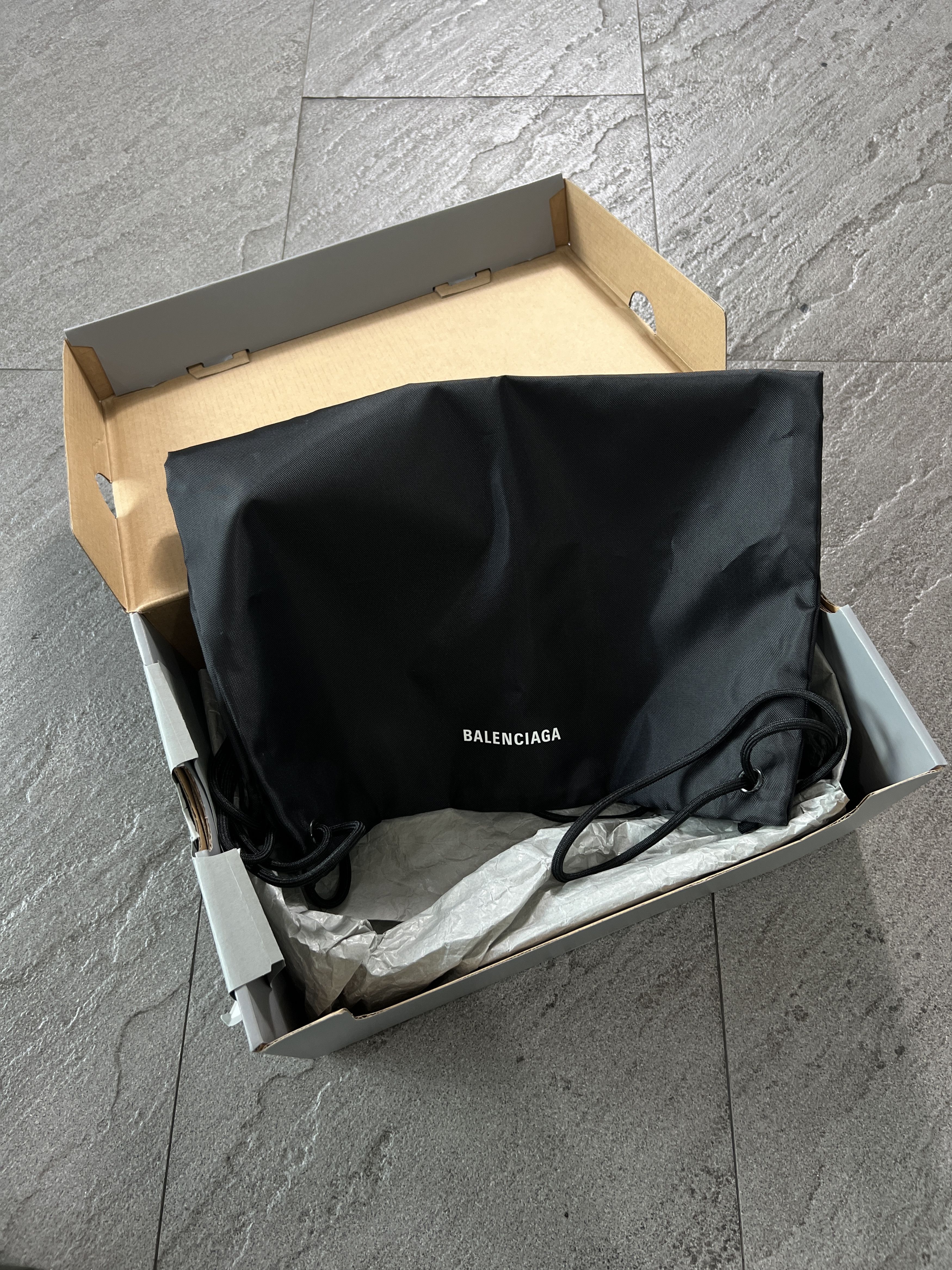 Balenciaga Balenciaga Mold Closed Grey EU43 New w/ Box Size US 10 / EU 43 - 9 Thumbnail