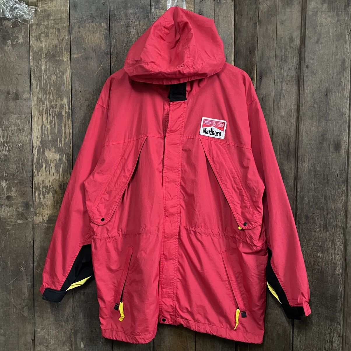 Marlboro × Sports Specialties × Vintage Vintage Marlboro Light Jacket Size US L / EU 52-54 / 3 - 1 Thumbnail