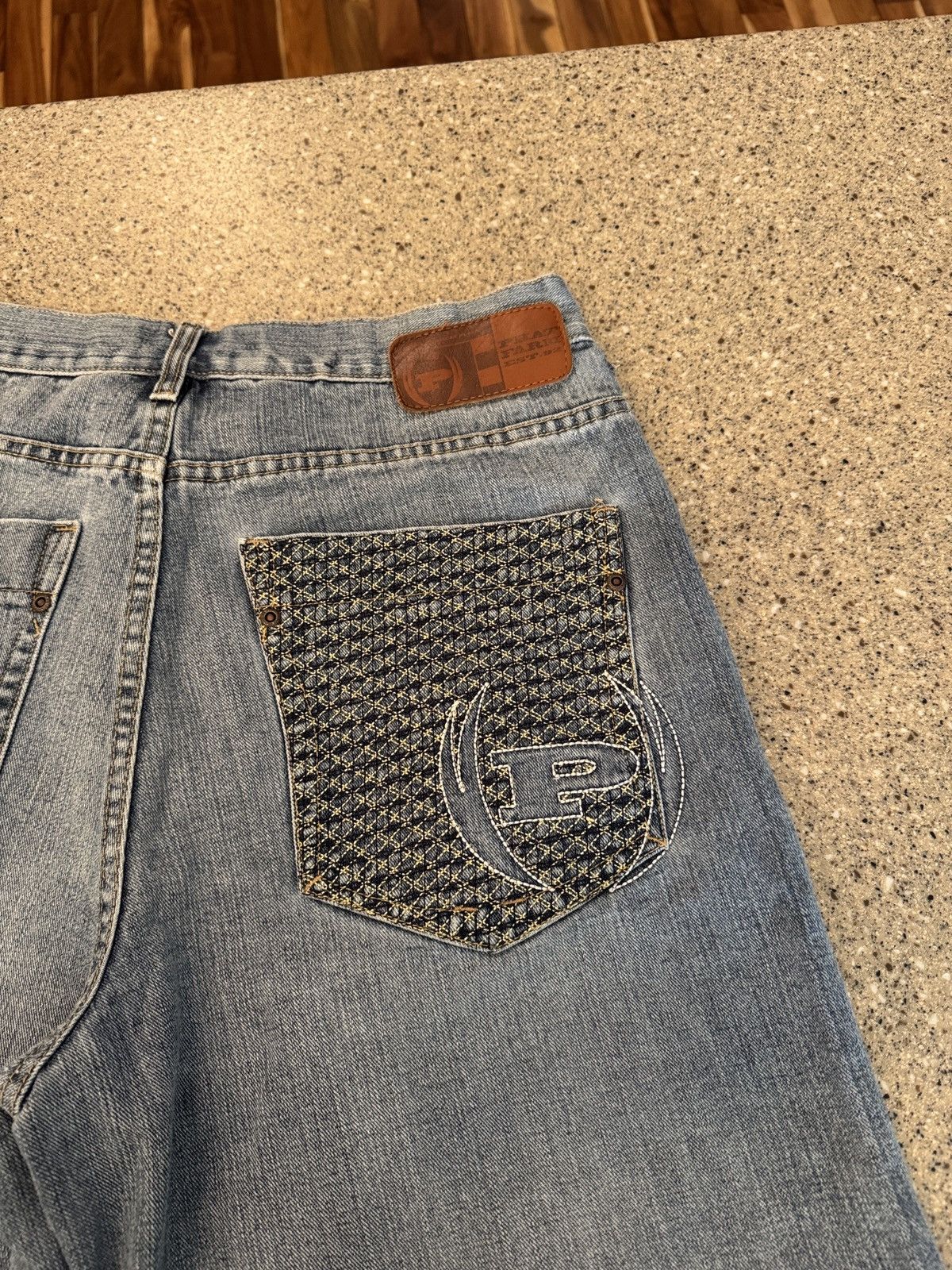 Phat Farm Phat Farm Baggy Y2K Streetwear Embroidered Jorts Size US 32 / EU 48 - 7 Thumbnail