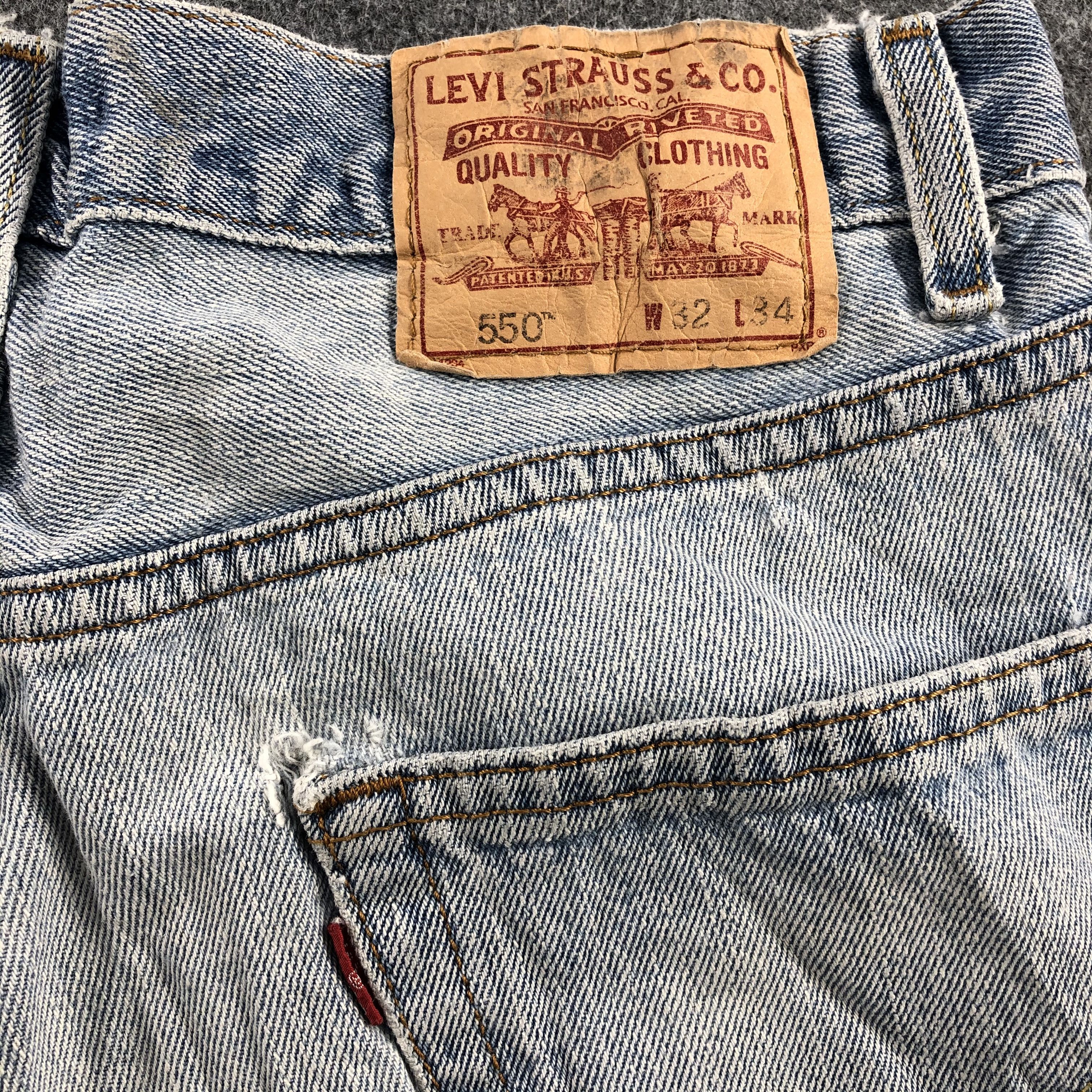 Levi's × Vintage Vintage Light Wash Levis Jeans Lot 550-JM818 Size US 31 - 6 Thumbnail