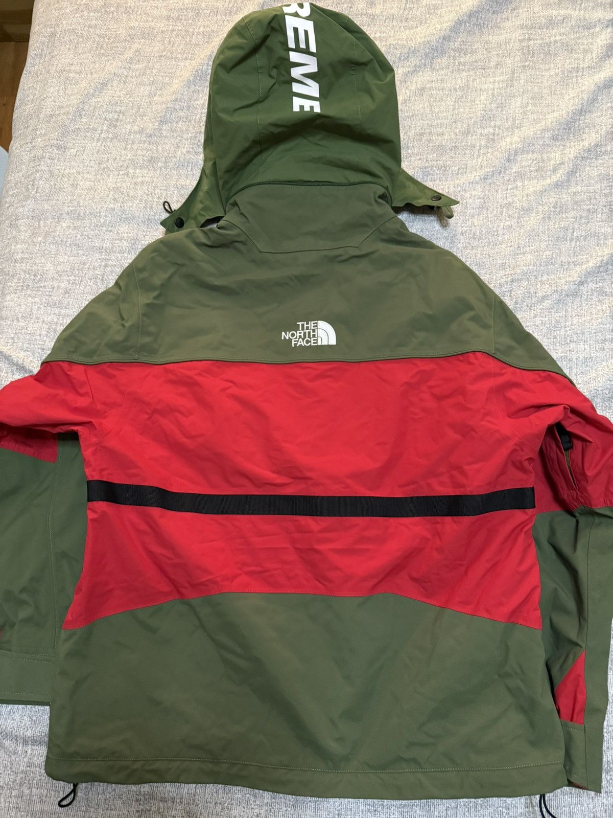 Supreme × The North Face Supreme tnf steep tech red green north face hooded jacket Size US L / EU 52-54 / 3 - 2 Thumbnail