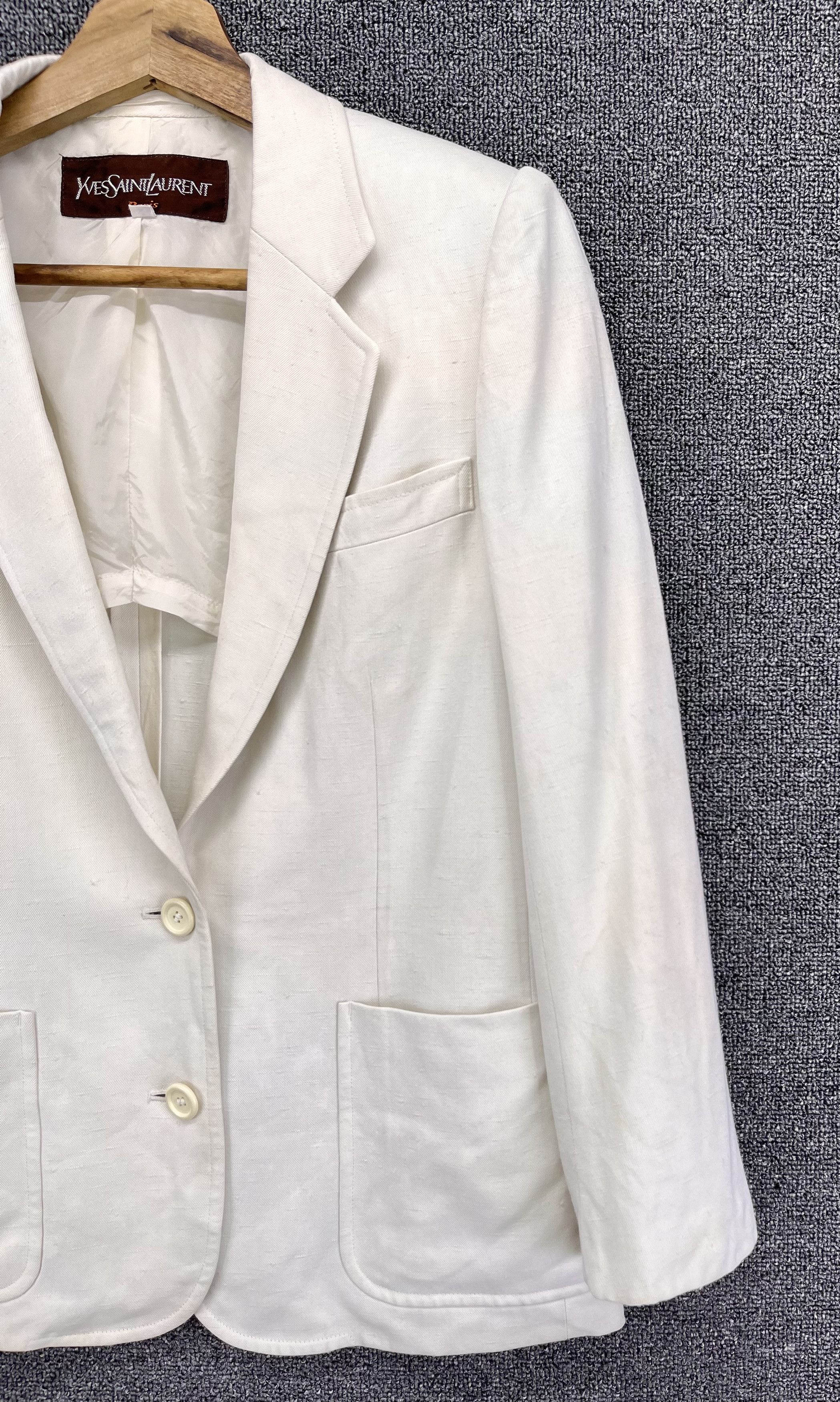 Yves Saint Laurent Vintage Yves Saint Laurent Luxury Wool Blazer Coat Jacket Size M / US 6-8 / IT 42-44 - 3 Thumbnail