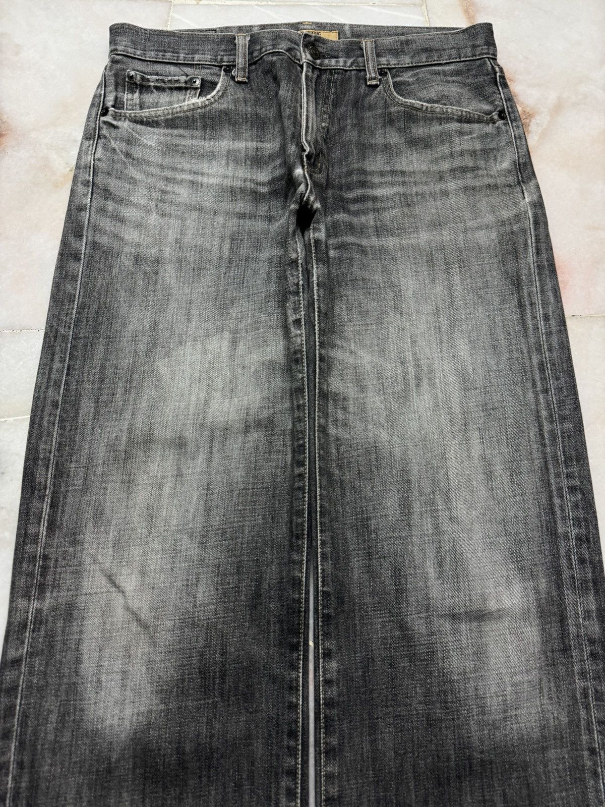 Uniqlo 💥THRASHED💥90's UNIQLO EASY FIT STRAIGHT NICE FADING DISTRESS Size US 31 - 3 Thumbnail