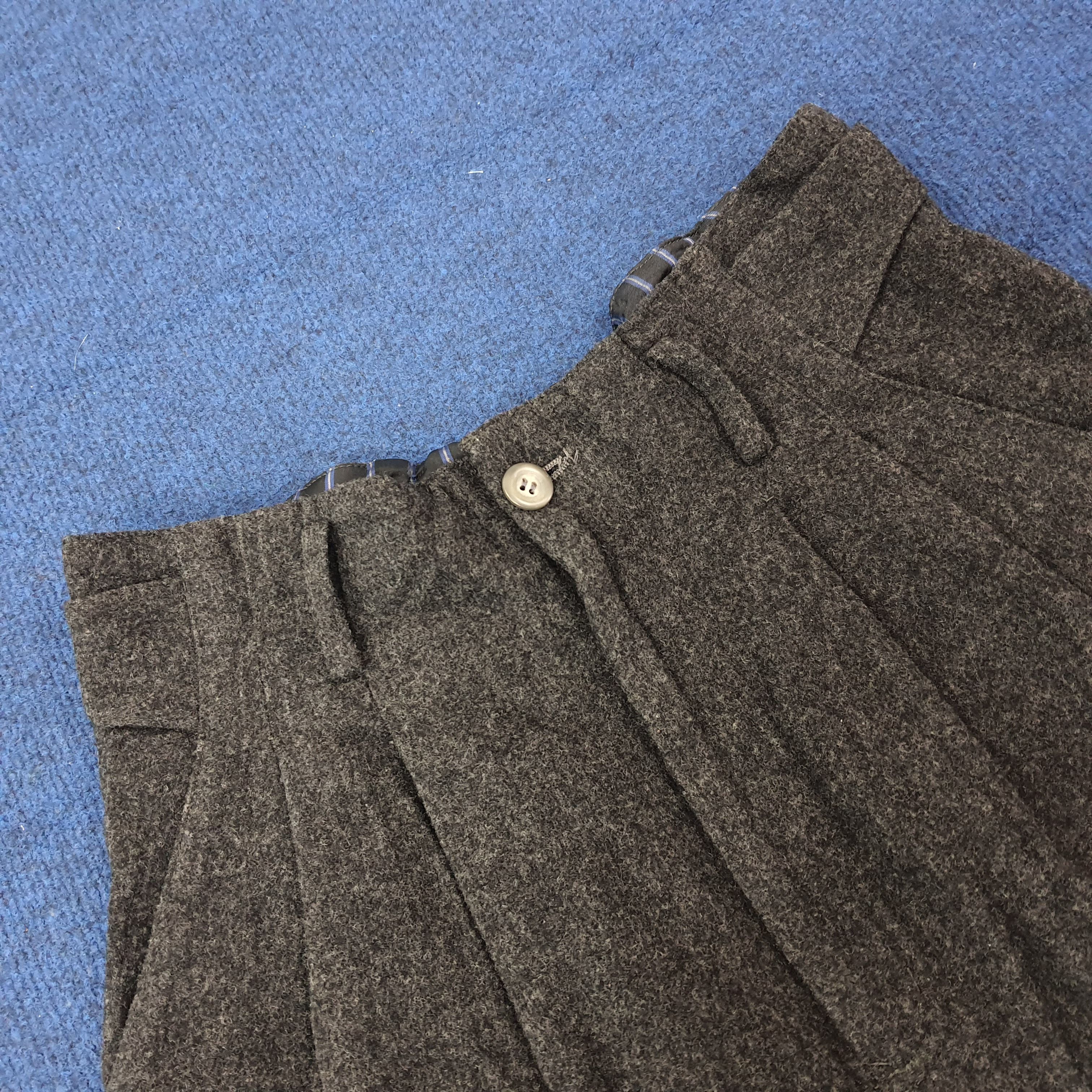 Hai Sporting Gear Vintage Hai Sporting Gear by Issey Miyake Short C252N7 Size US 27 - 2 Thumbnail