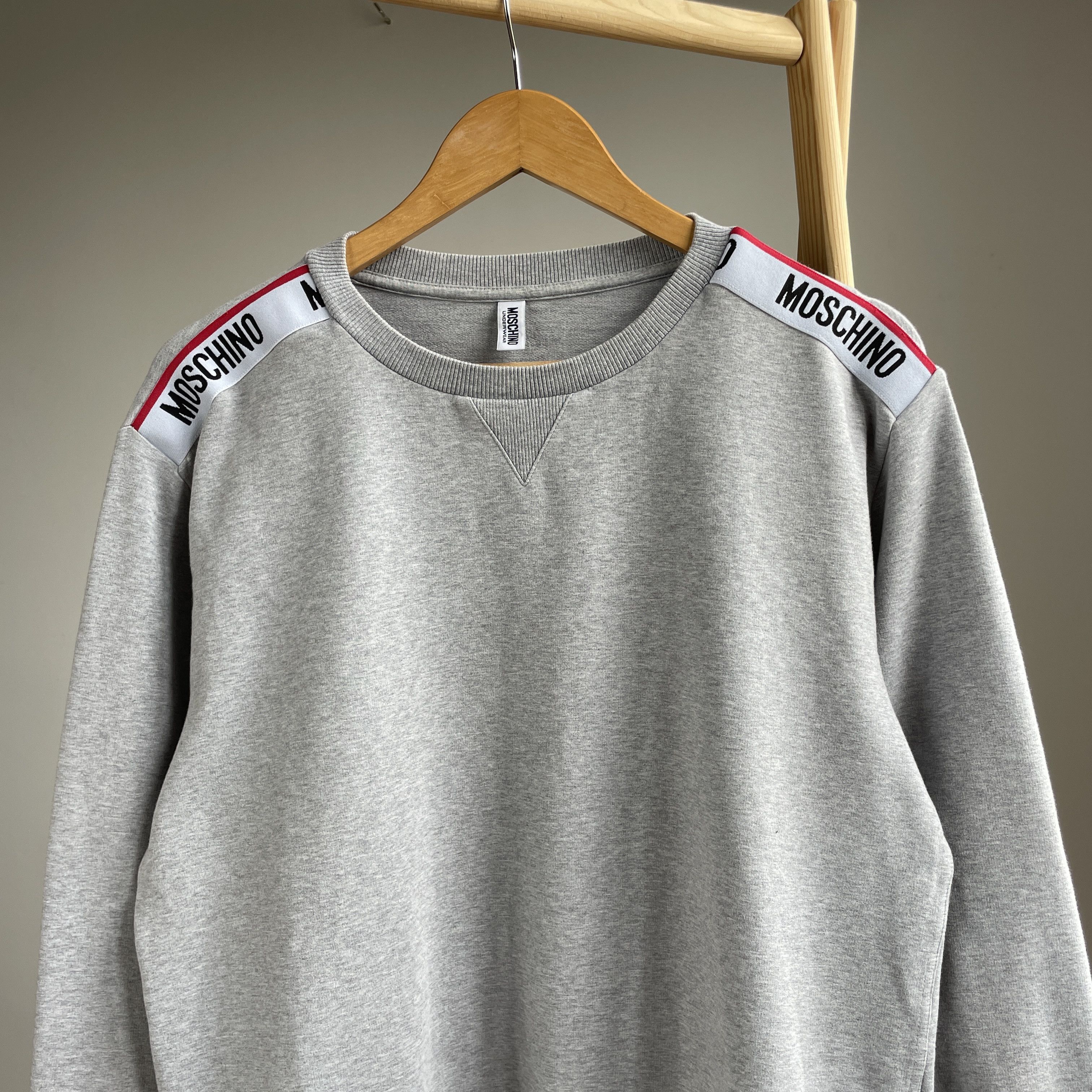 Moschino Moschino Tape Logo Crew Neck Sweatshirt SIze US M Size US M / EU 48-50 / 2 - 3 Thumbnail