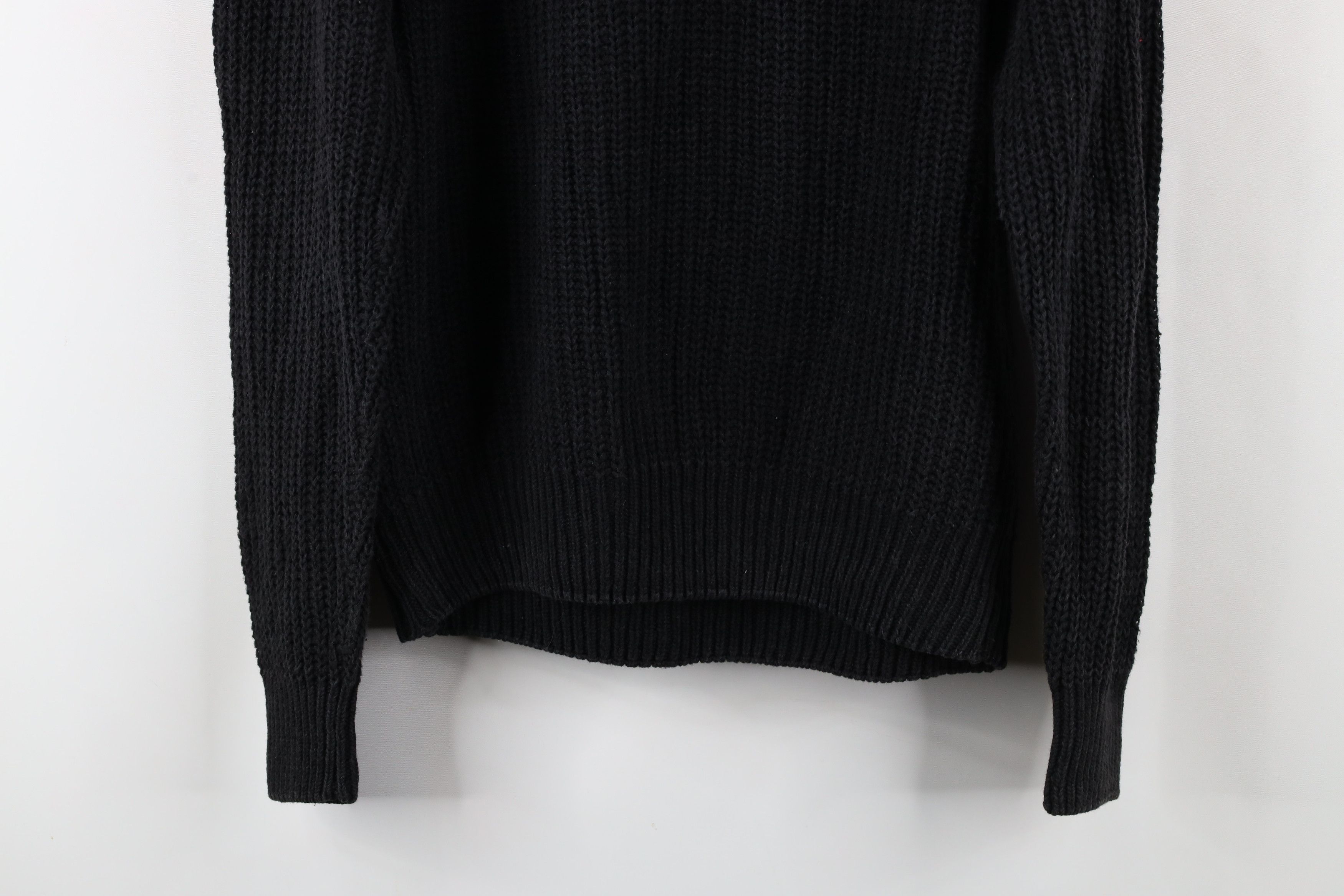 Vintage Vintage 90s Streetwear Cable Ribbed Knit Sweater Black Size US L / EU 52-54 / 3 - 9 Thumbnail