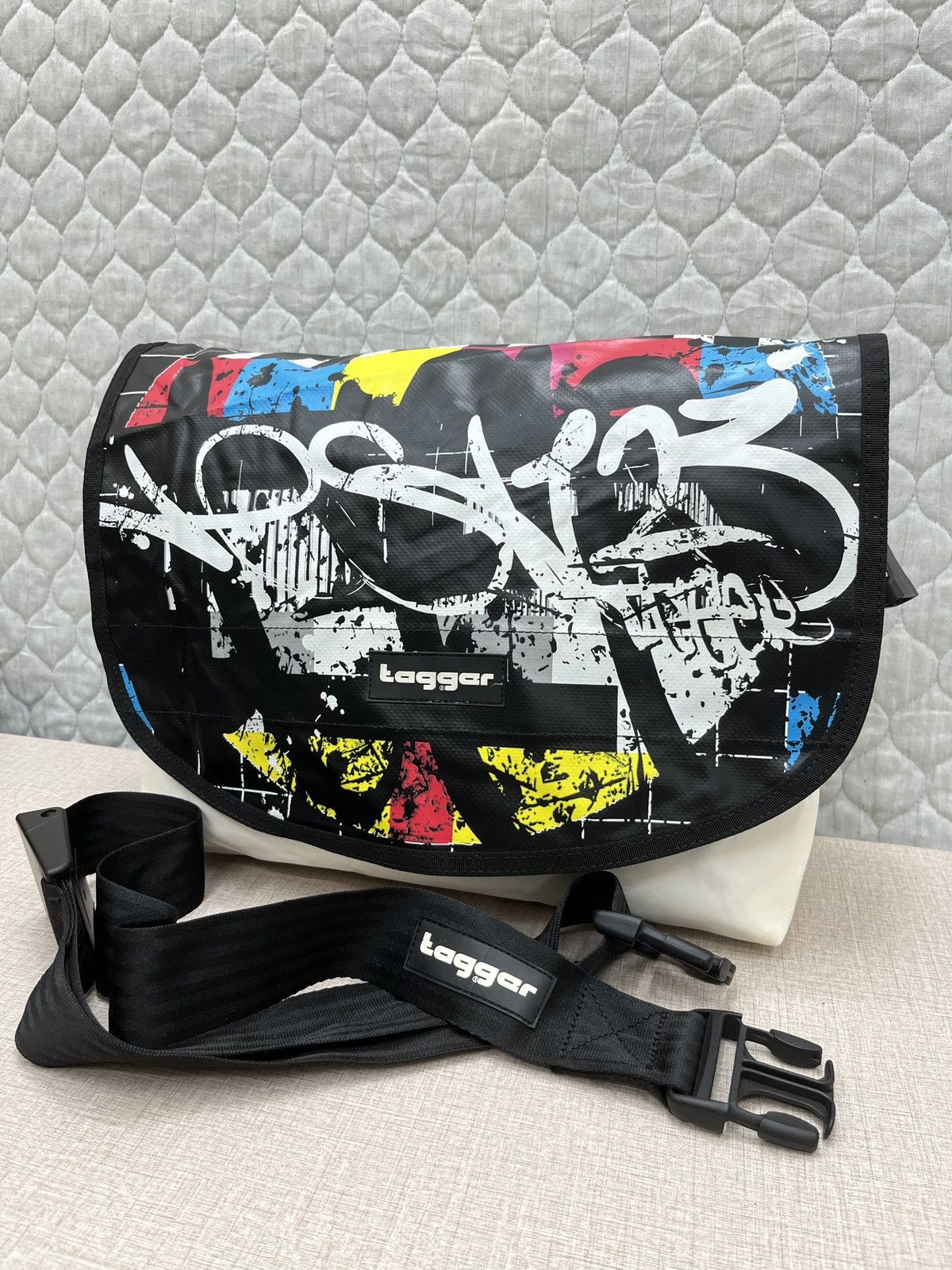 Japanese Brand 🔥🔥🔥ARCHIVE TAGGER BAGS Size ONE SIZE - 2 Thumbnail