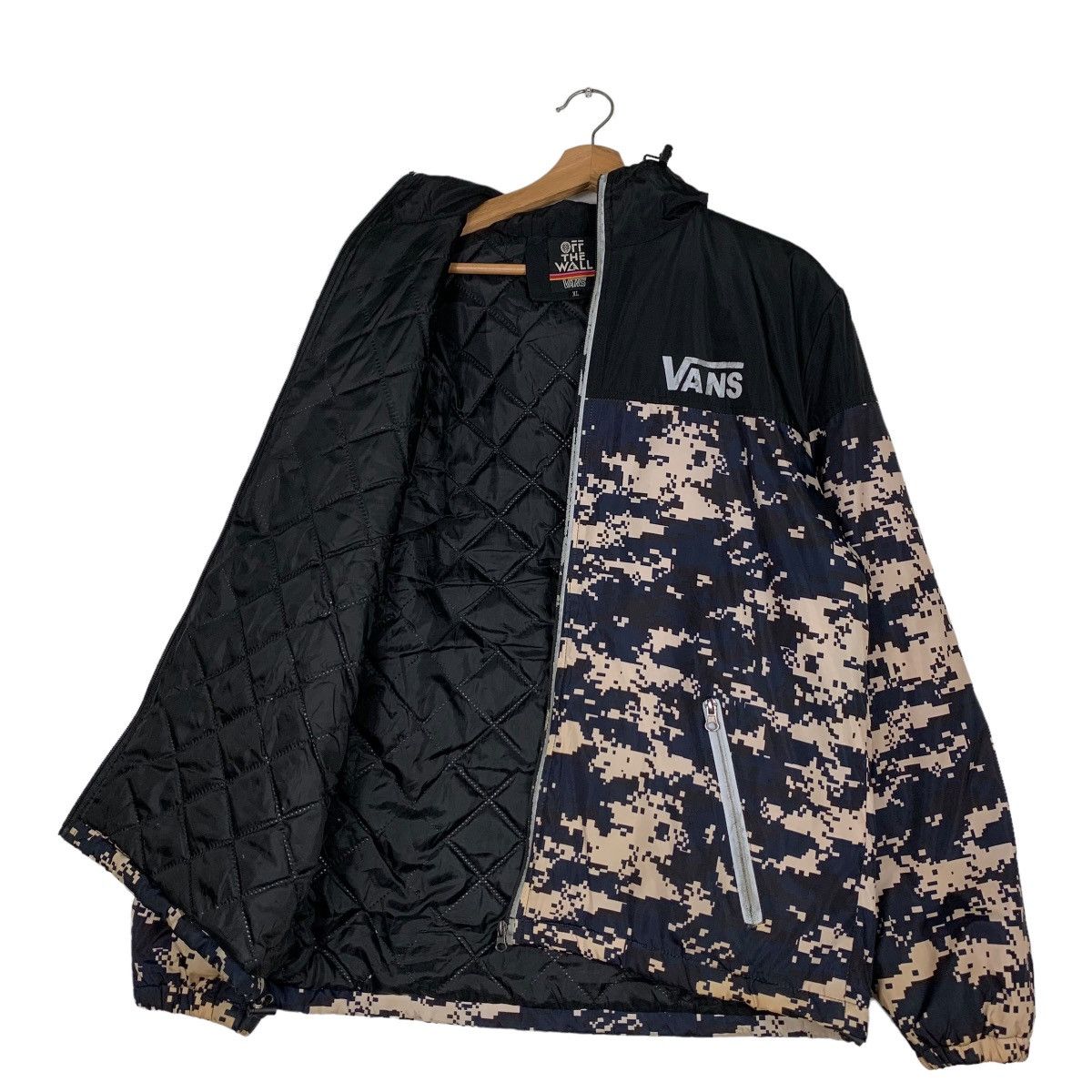 Vans VANS Of The Wall Digital Camo Hoodie Jacket #0455-C21 Size US XL / EU 56 / 4 - 7 Thumbnail
