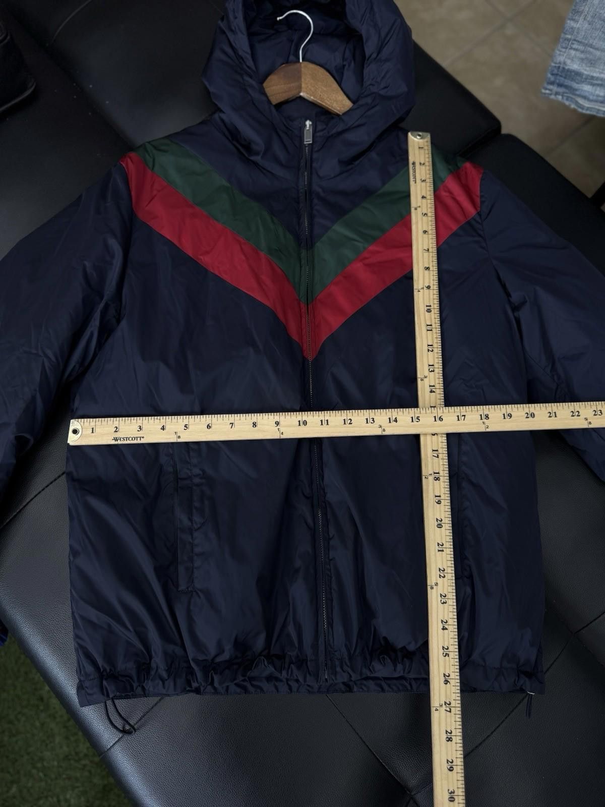 Gucci Gucci Men’s Color Block Puffer Jacket Size (52) Navy Blue Size US L / EU 52-54 / 3 - 6 Thumbnail
