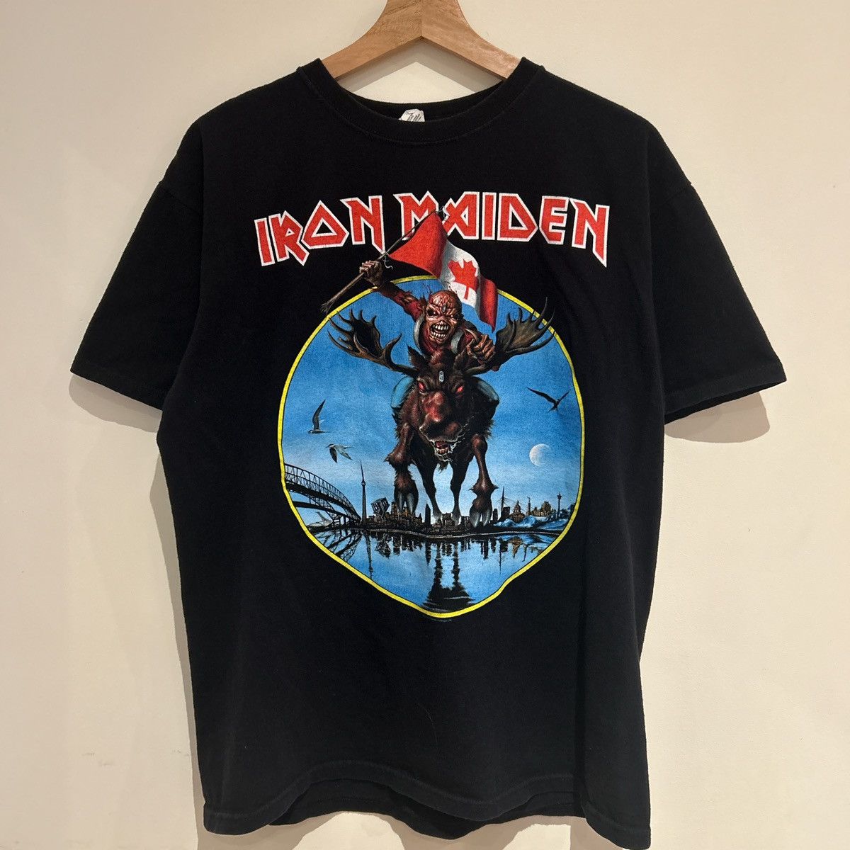Other Vintage 2012 Iron Maiden England Canadian Tour Tee Size US L / EU 52-54 / 3 - 1 Thumbnail