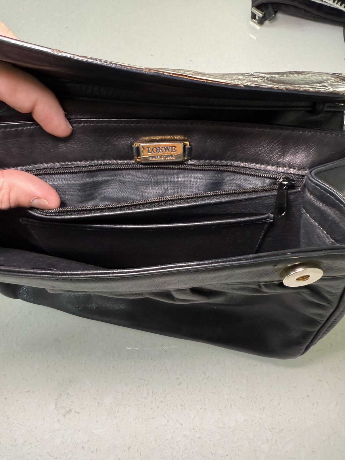 Loewe Vintage Loewe Black Shoulder Bag with Croc Embossed Flap Size ONE SIZE - 9 Thumbnail