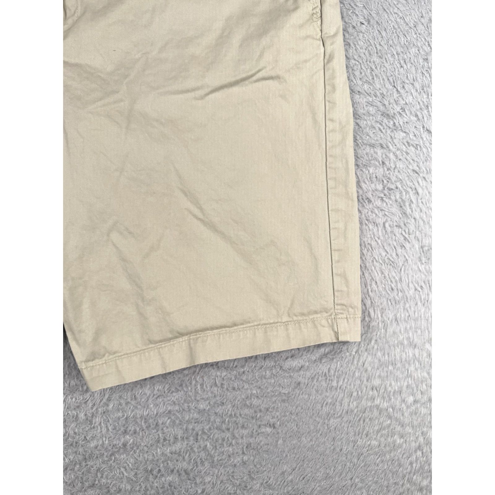 Tommy Hilfiger Tommy Hilfiger Shorts Women 14 Beige Chino Cotton Twill Mid Rise Zip Fly 34x11 Size 36" / US 14 / IT 50 - 2 Thumbnail