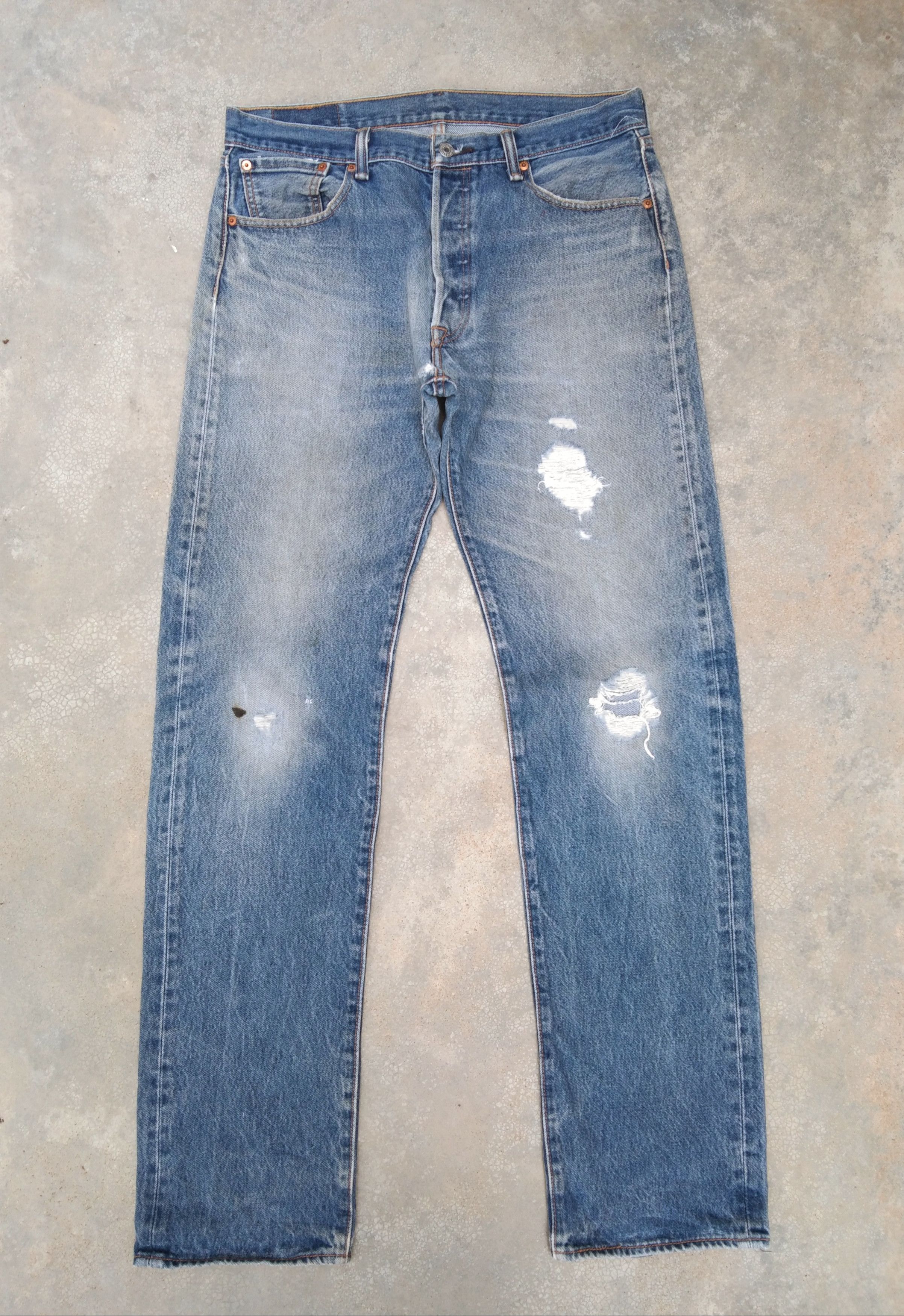 Levi's × Vintage Vintage Levis 501 Distressed Jeans 34x36 Size US 34 / EU 50 - 1 Thumbnail
